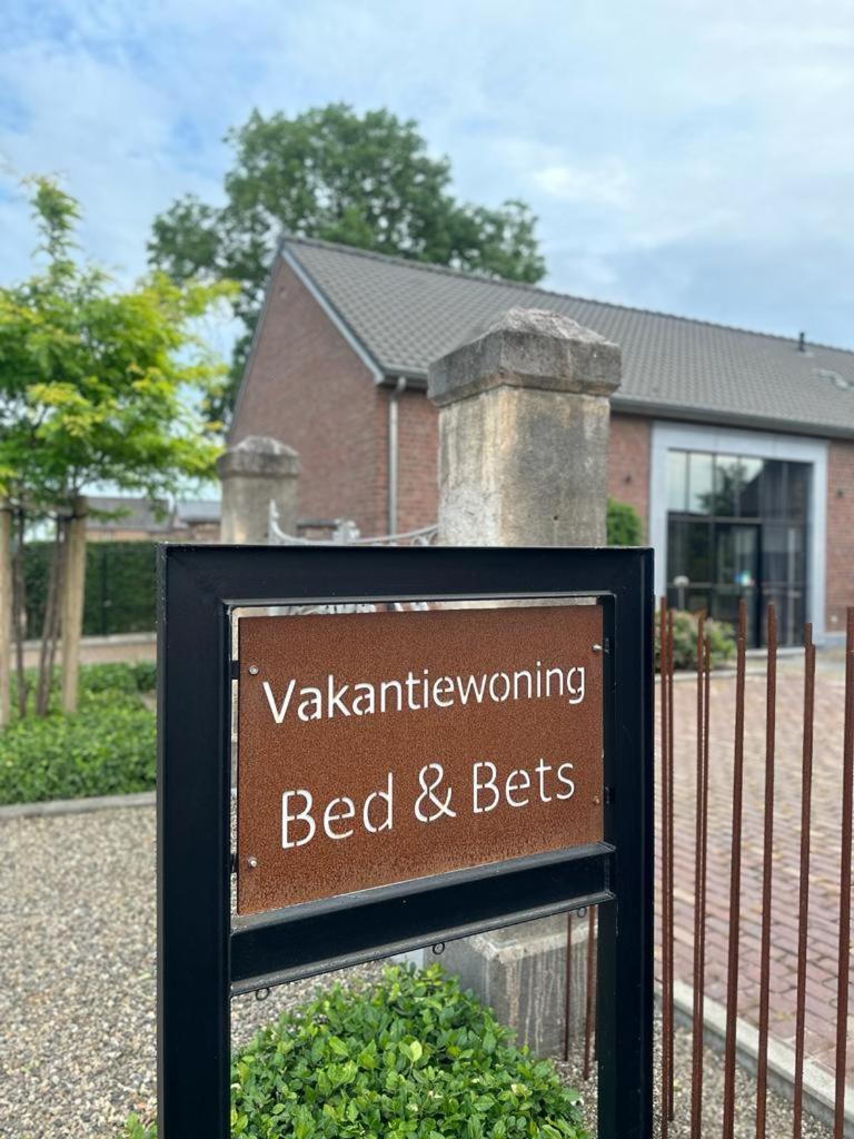 Bed & Bets!