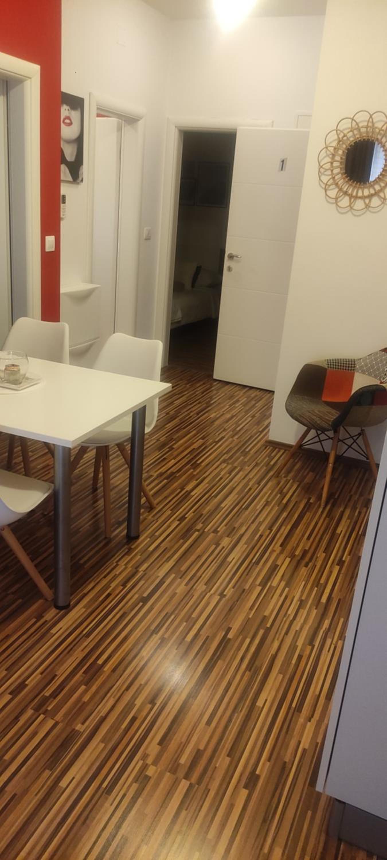 Tomena apartments
