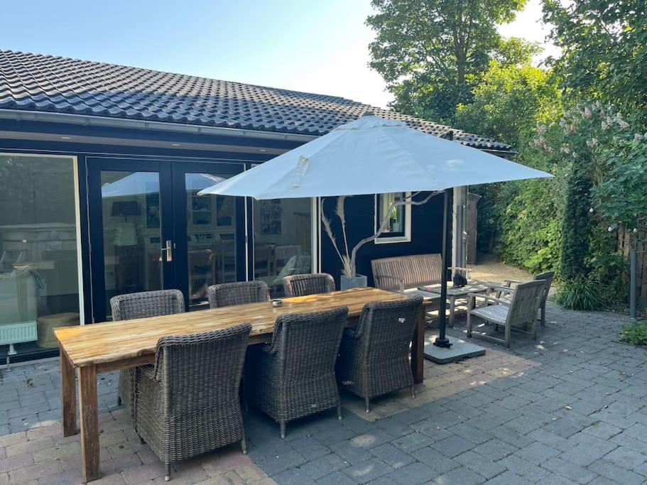 Luxe bungalow in de mooie natuur! view 3