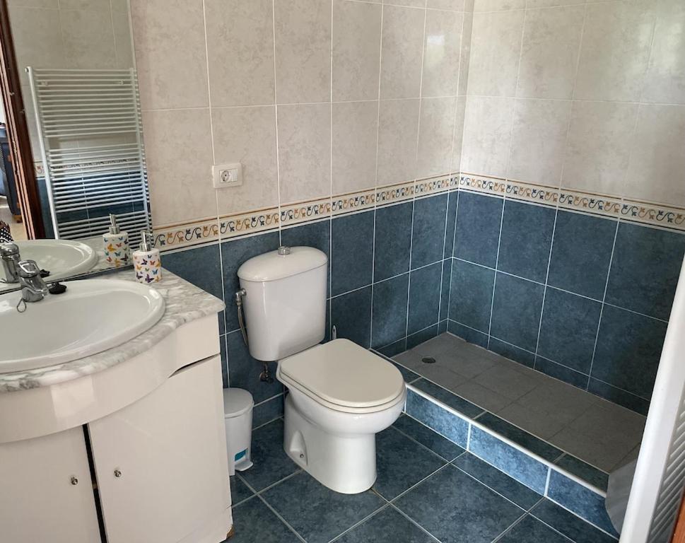 Spacious characterful villa with spectacular views in quiet rural setting.
