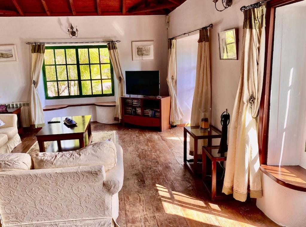 Spacious characterful villa with spectacular views in quiet rural setting.