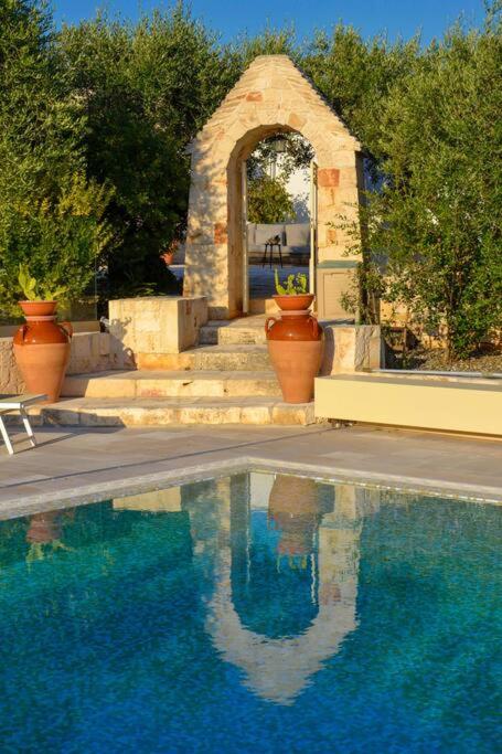 VERDEACQUA HOUSE