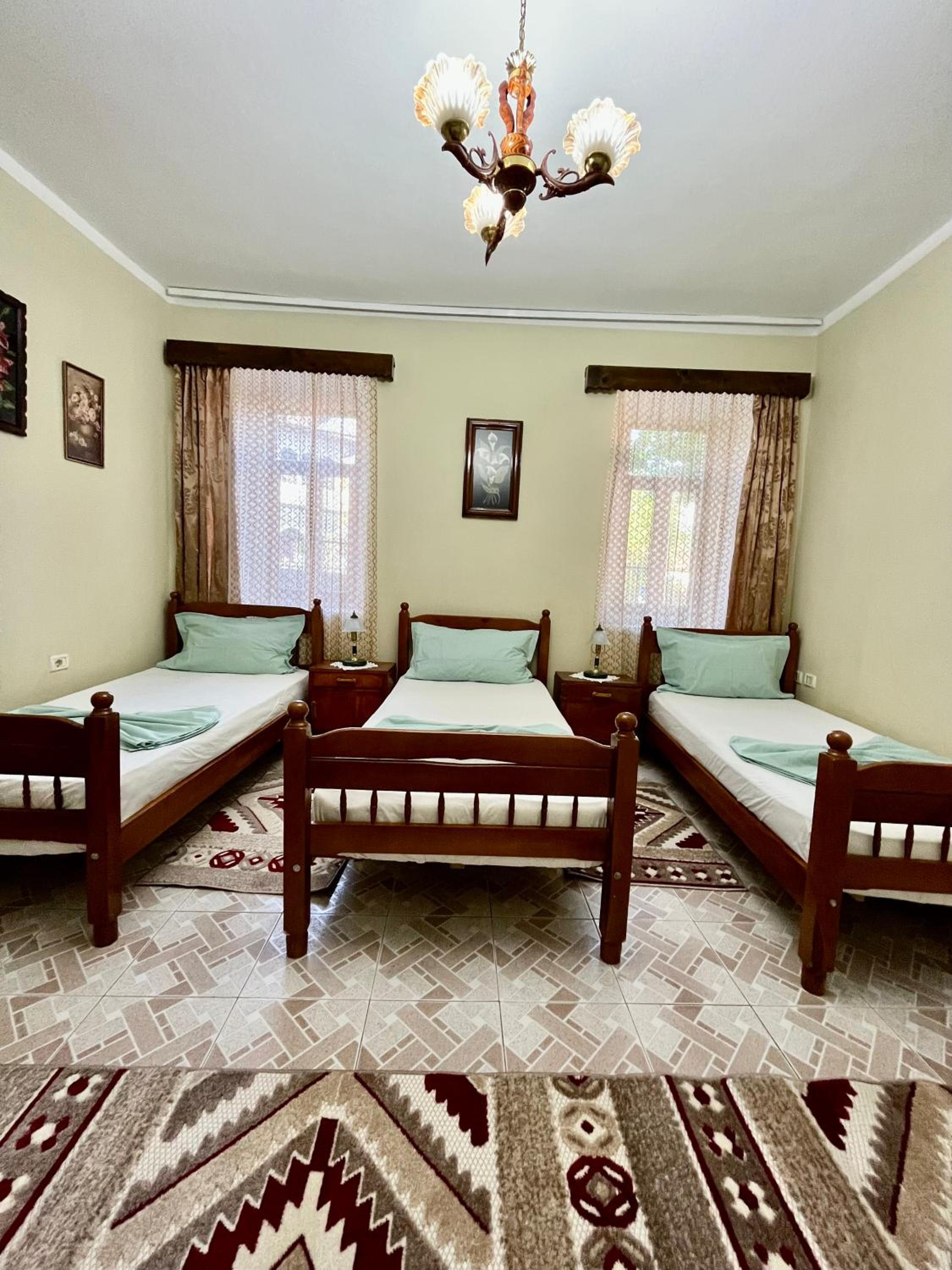 Guest House Adi Doga