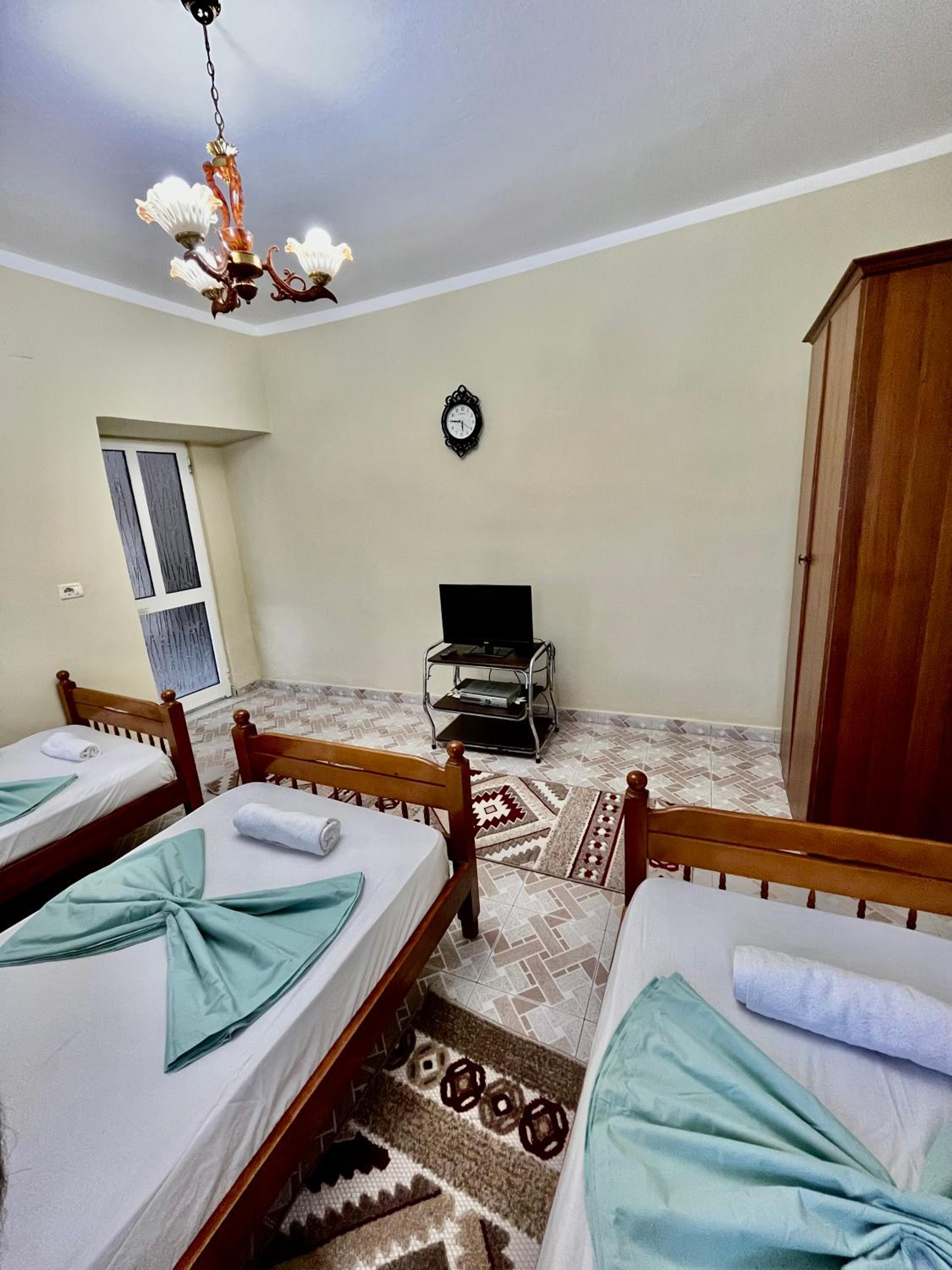 Guest House Adi Doga