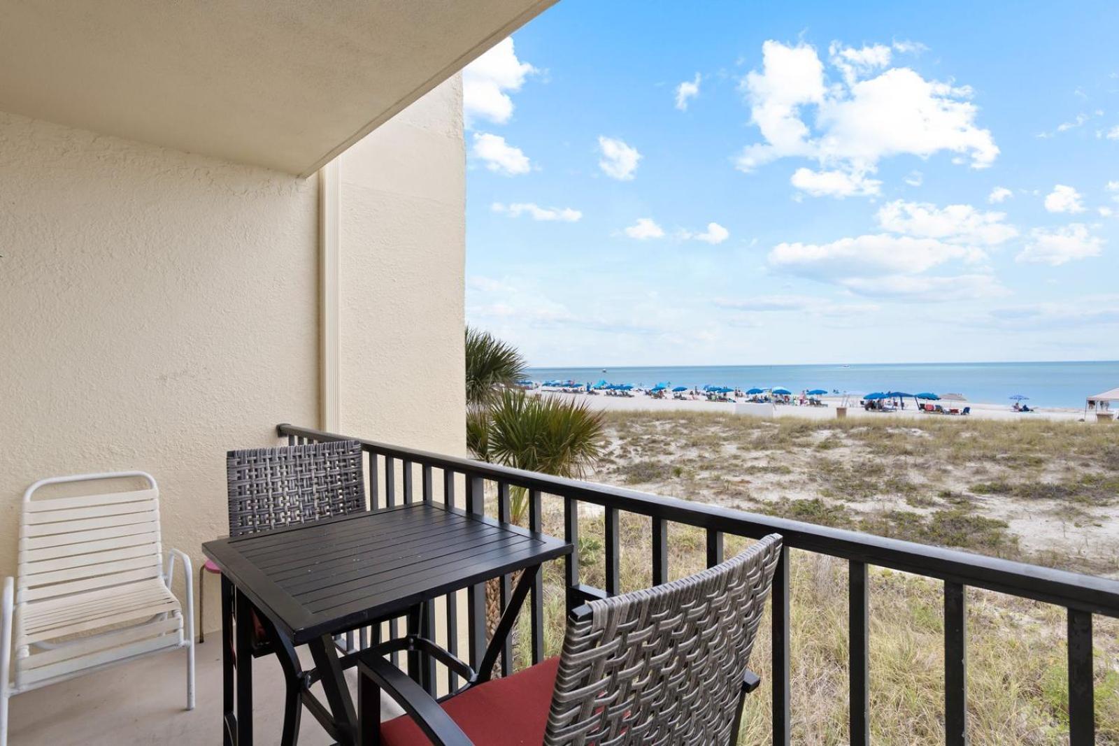 Direct Beach Front 1b 1b Balcony - Surf Song #240