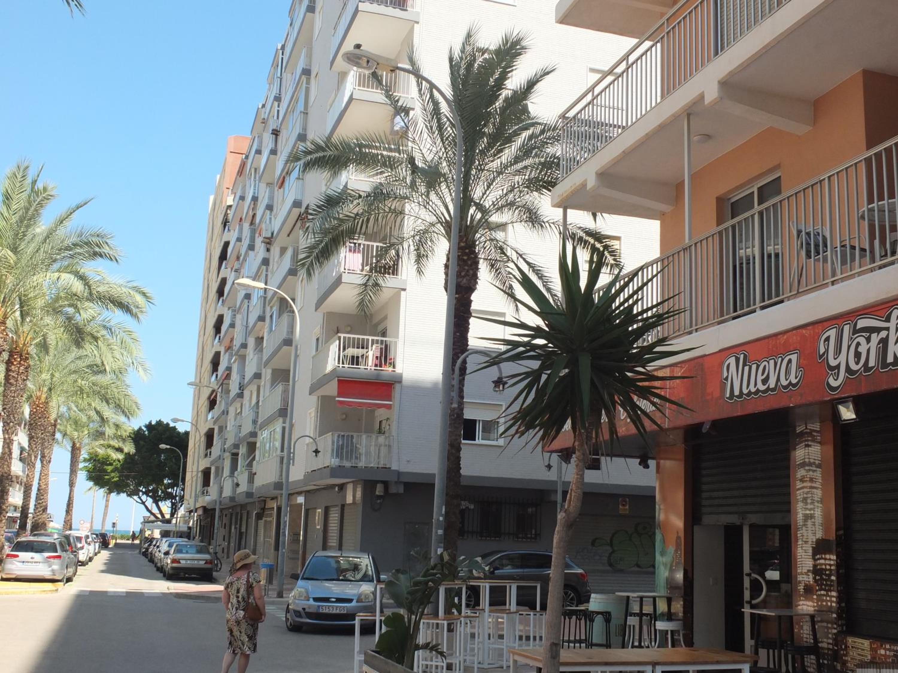 Neptuno Playa San Antonio