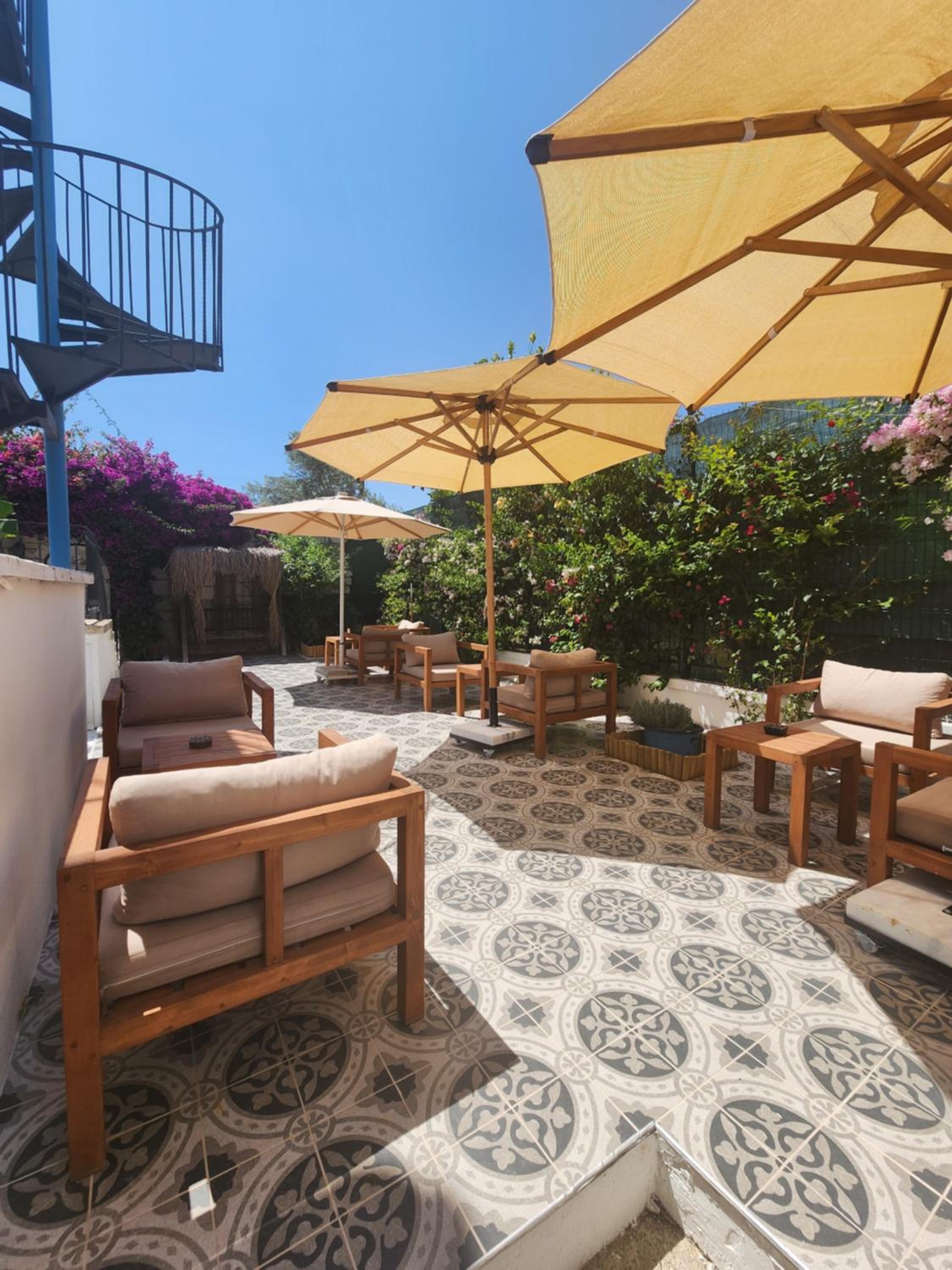 Tarçın Alaçatı Otel