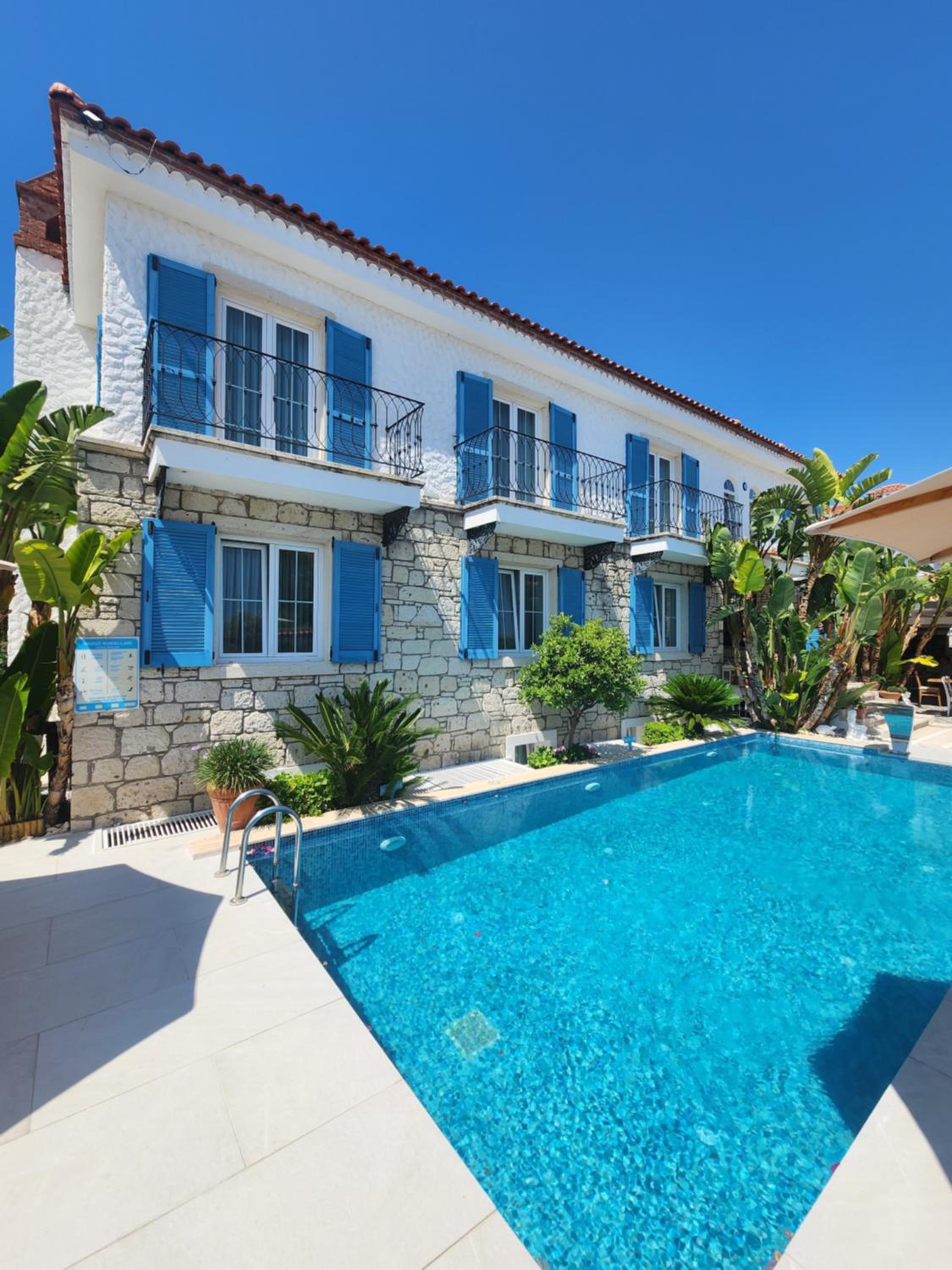 Tarçın Alaçatı Otel