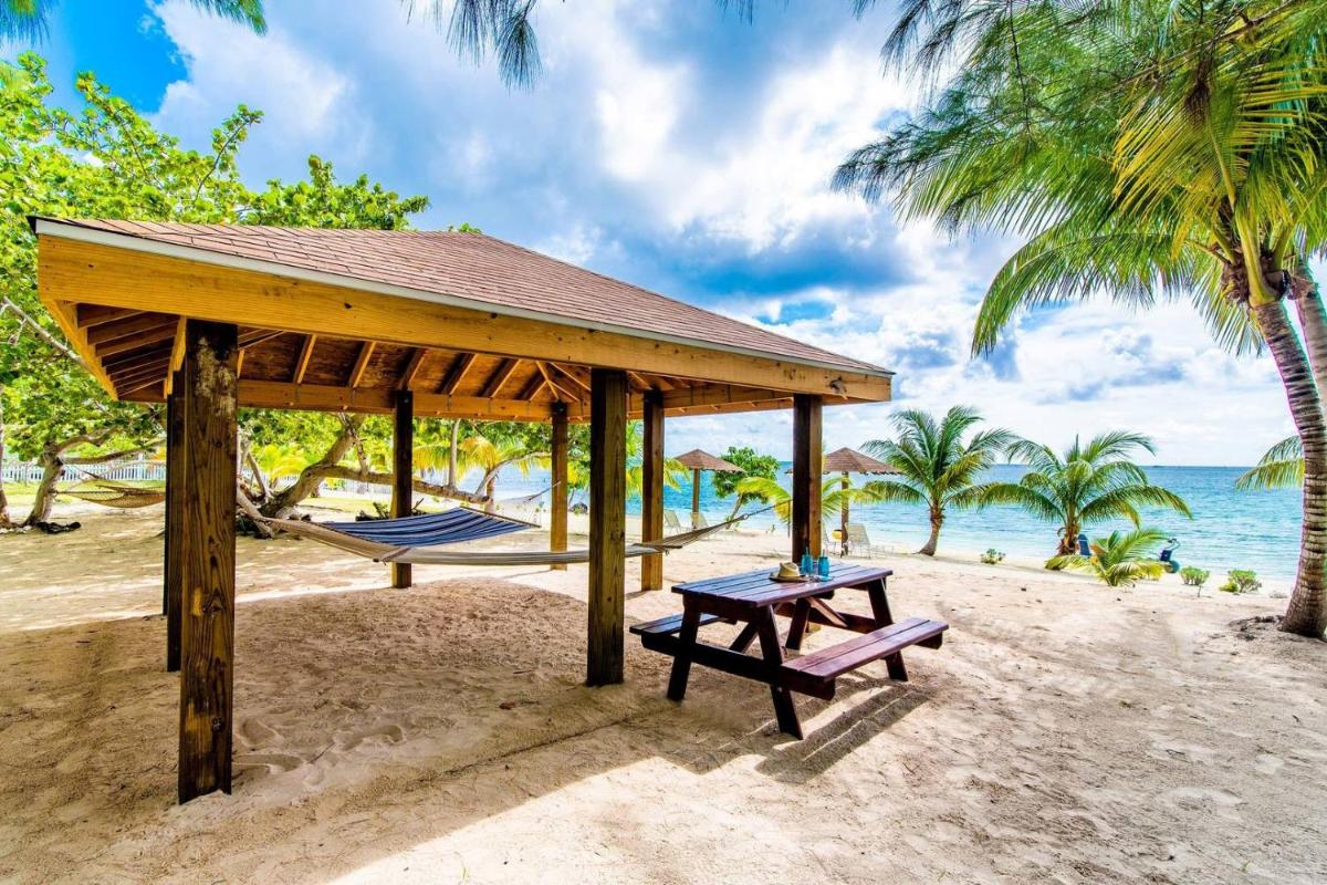 Sea Beauty by Grand Cayman Villas & Condos