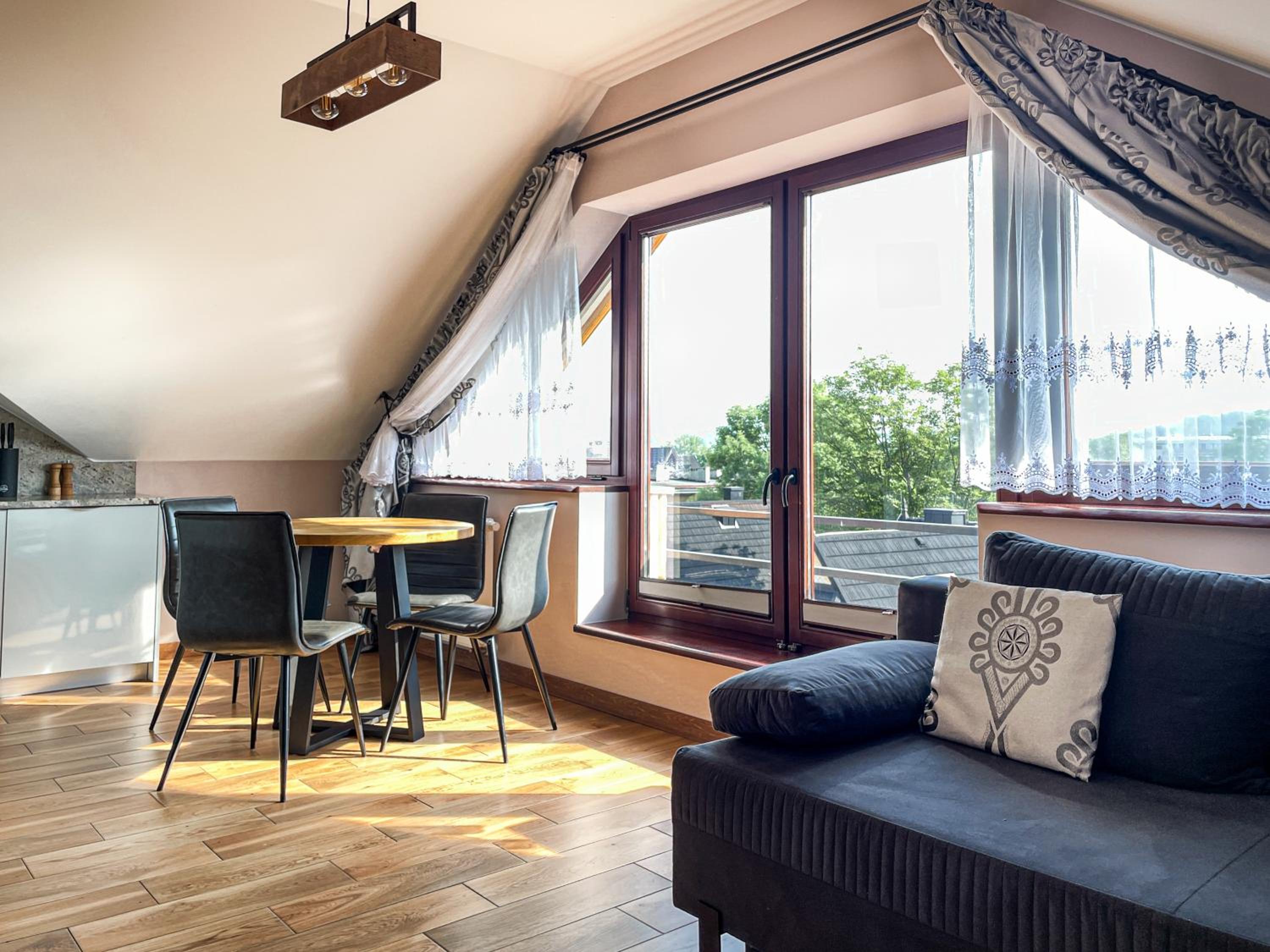 VisitZakopane - Hrabia Apartment view 3