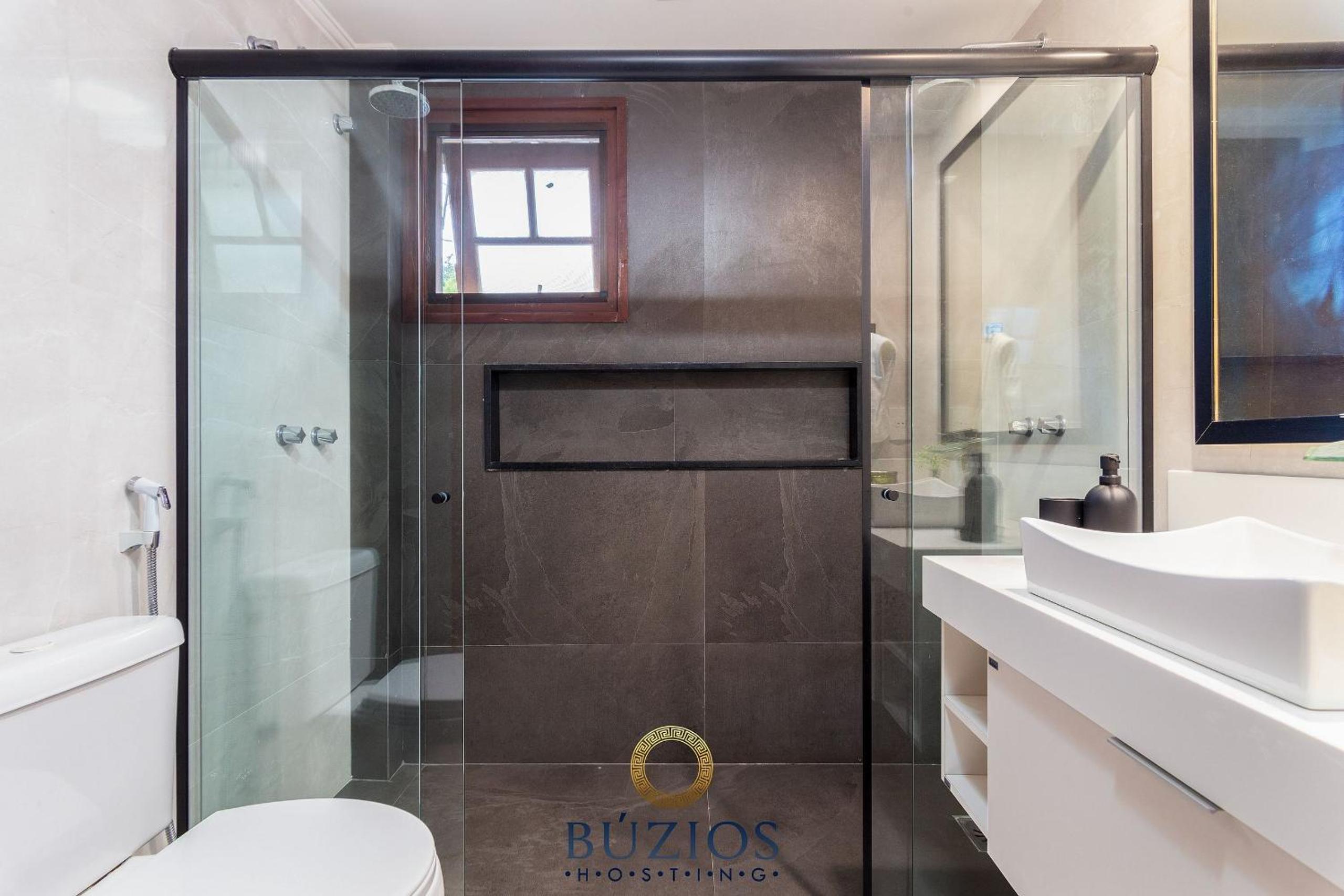 Bz 51 Center! High standard, 4 Suites with/ Private leisure area