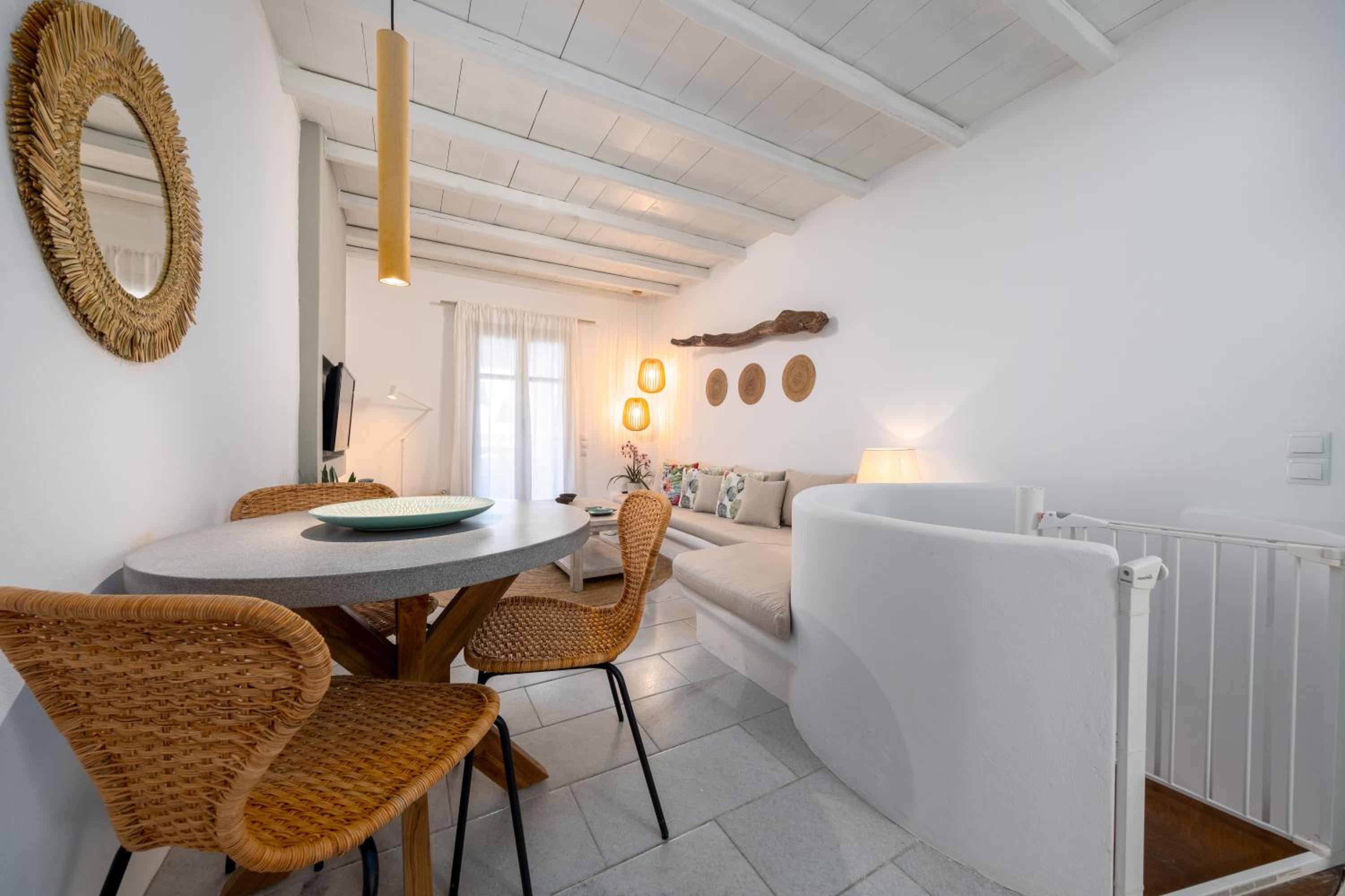 Kallirroe Deluxe Villa with Sea View and Pool view 4