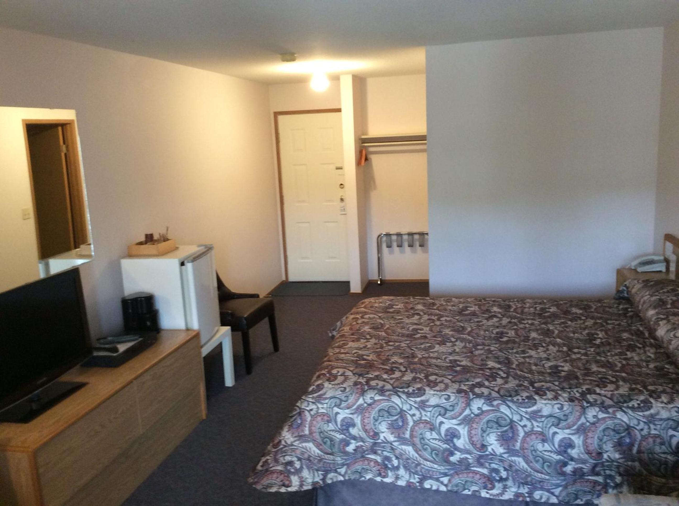 Super 8 by Wyndham Clearwater BC
