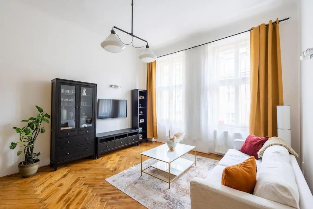 Spacious apartment with balcony at Wenceslas Sq