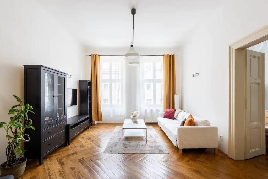 Spacious apartment with balcony at Wenceslas Sq