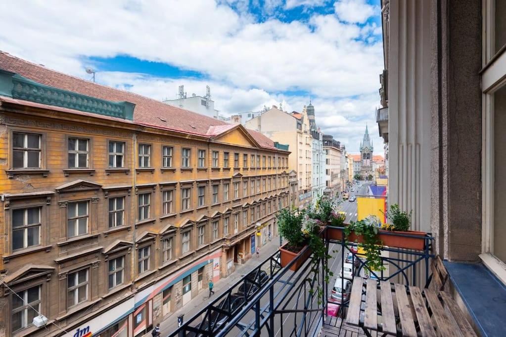 Spacious apartment with balcony at Wenceslas Sq