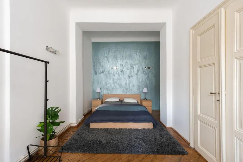 Spacious apartment with balcony at Wenceslas Sq