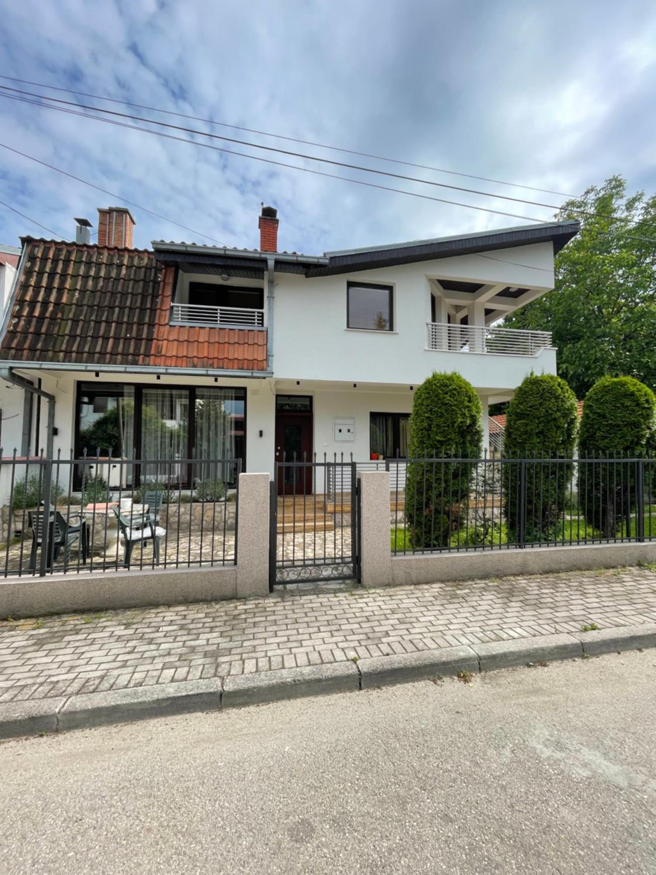 Stefan's Cozy Skopje House