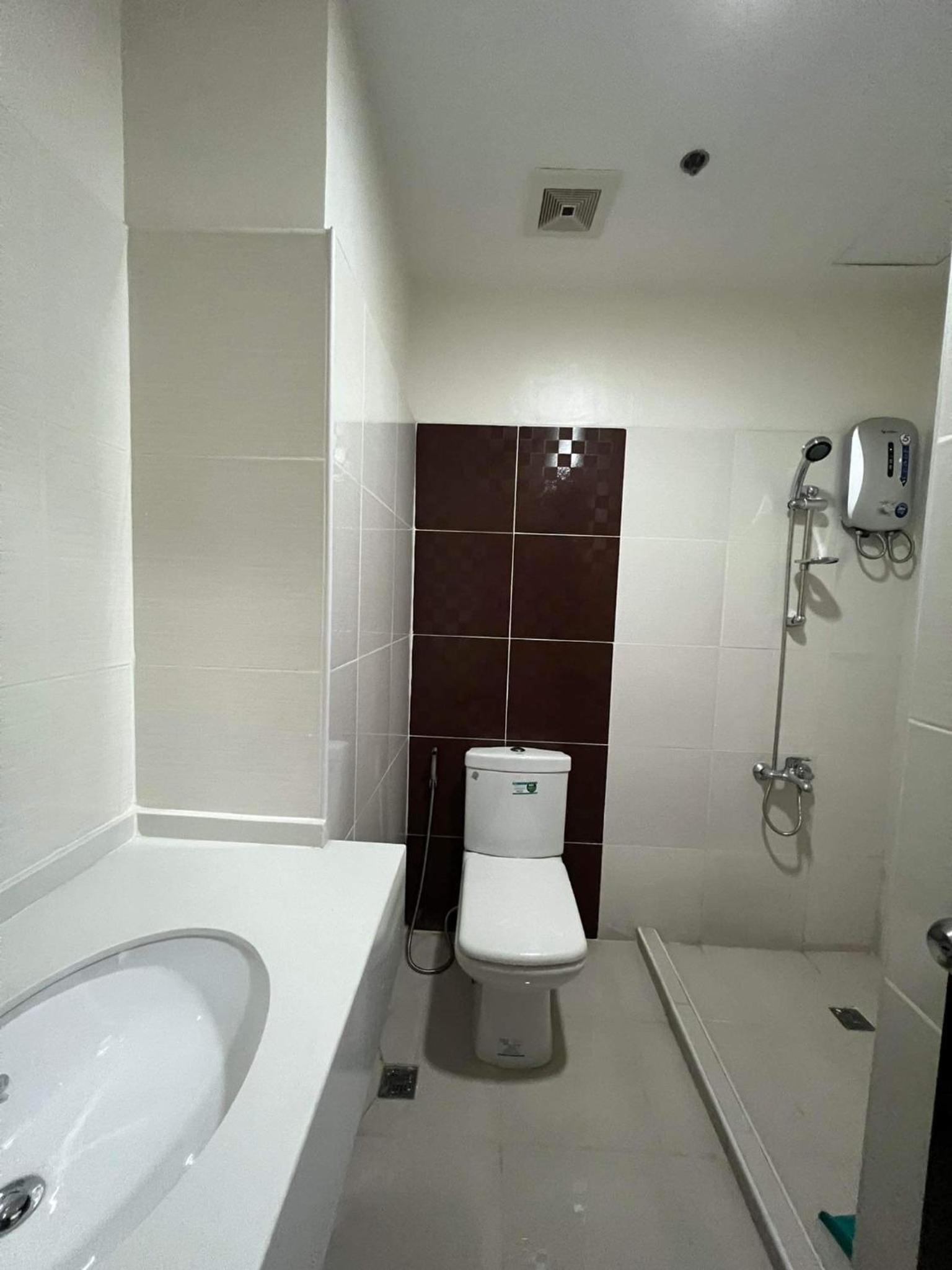 San Remo Oasis and Bamboo Bay Condominium view 2