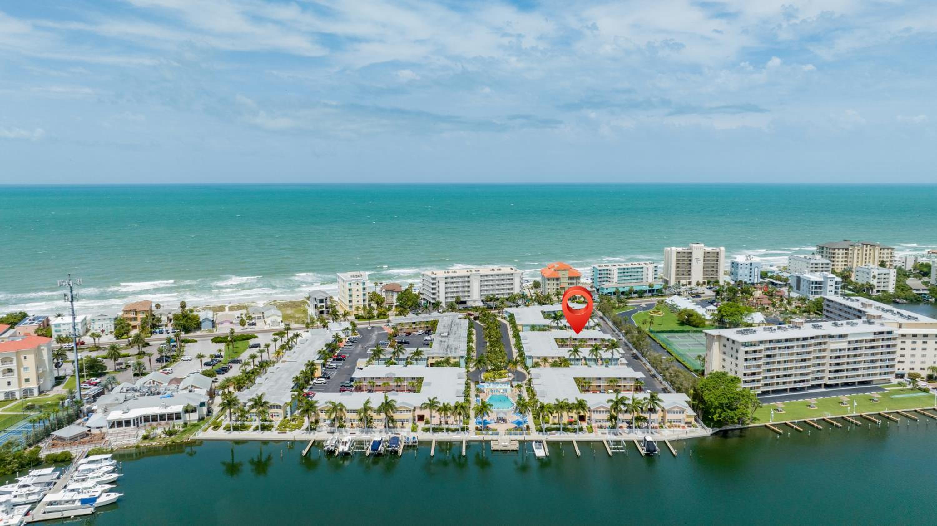 Tiki Blue Crab Cabana Beach Condo in Paradise