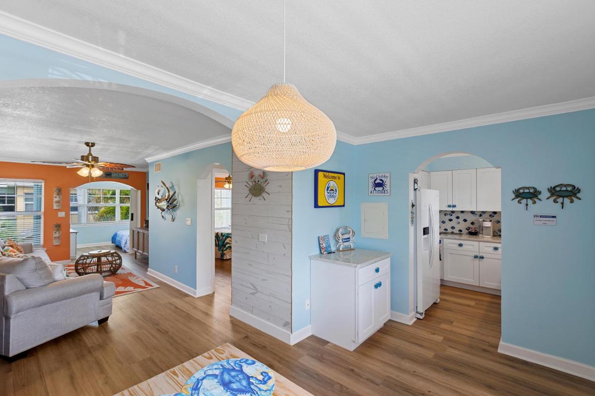 Tiki Blue Crab Cabana Beach Condo in Paradise