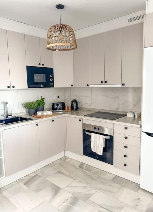 Elegant 2-bedroom apartment with beautiful views