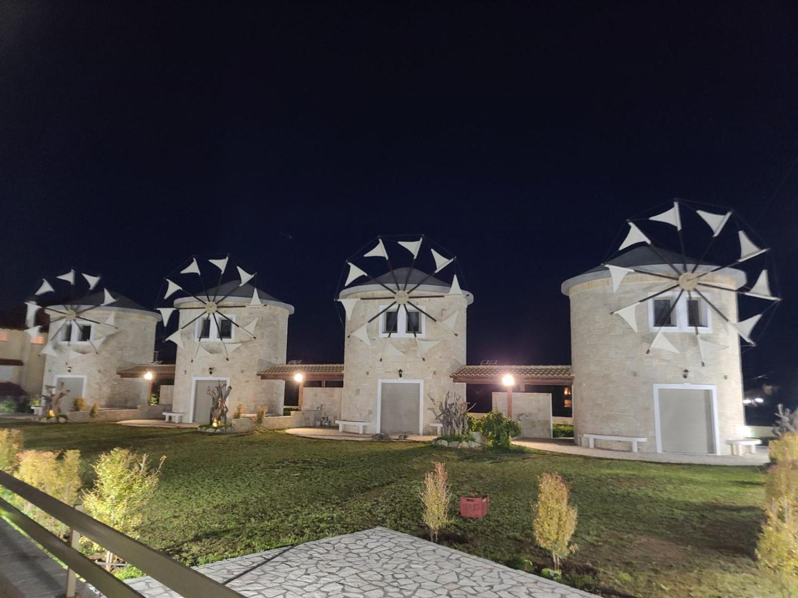Temeni windmills