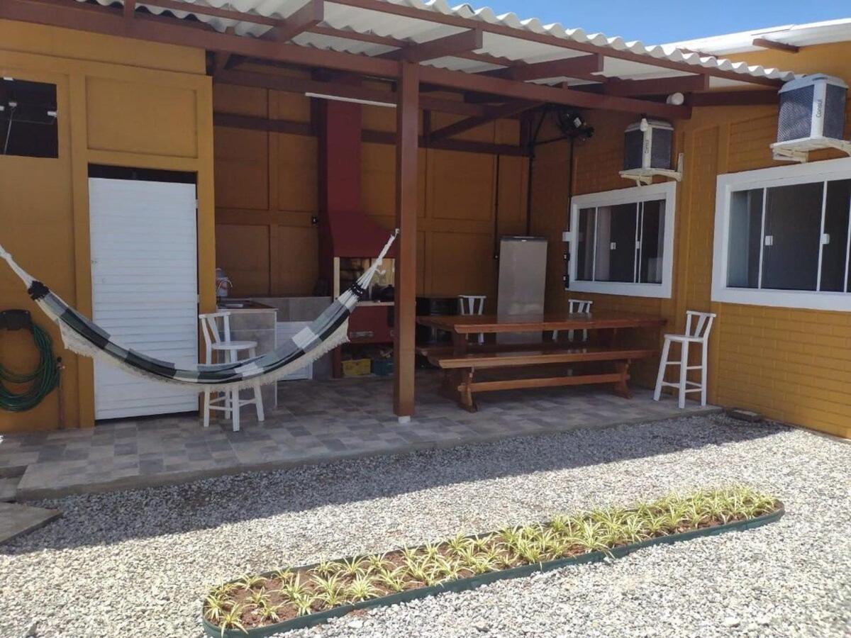 Casa de férias familiar com linda vista à 300m da Meia Praia de Navegantes