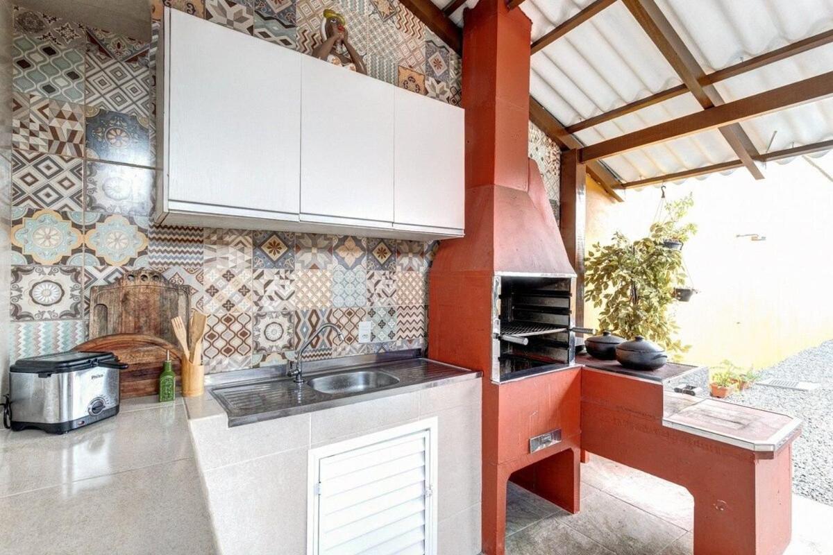 Casa de férias familiar com linda vista à 300m da Meia Praia de Navegantes