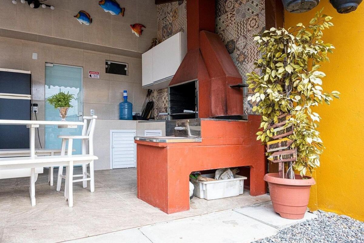 Casa de férias familiar com linda vista à 300m da Meia Praia de Navegantes
