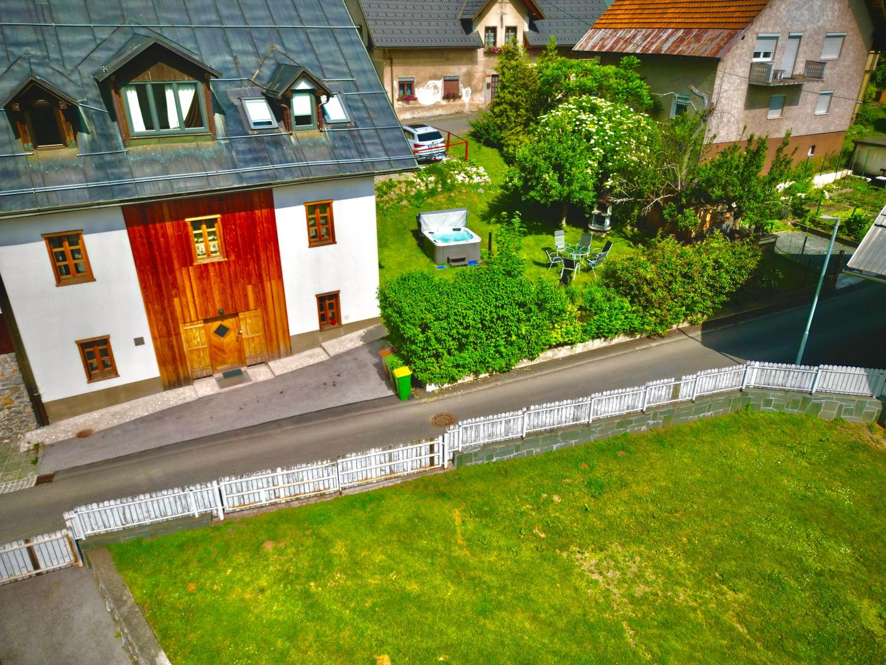 Photo 16