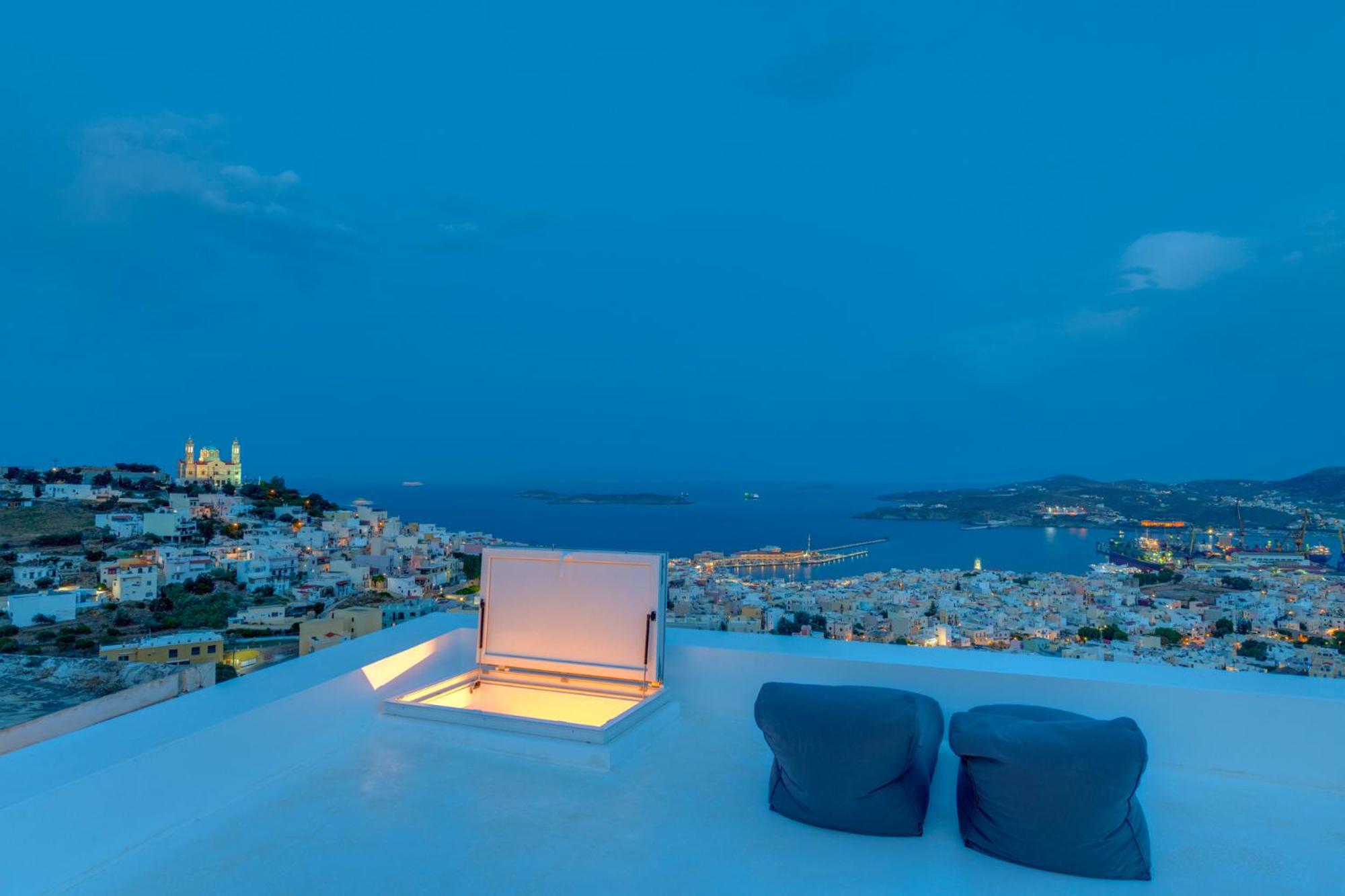 ArtdecoSyros Superior