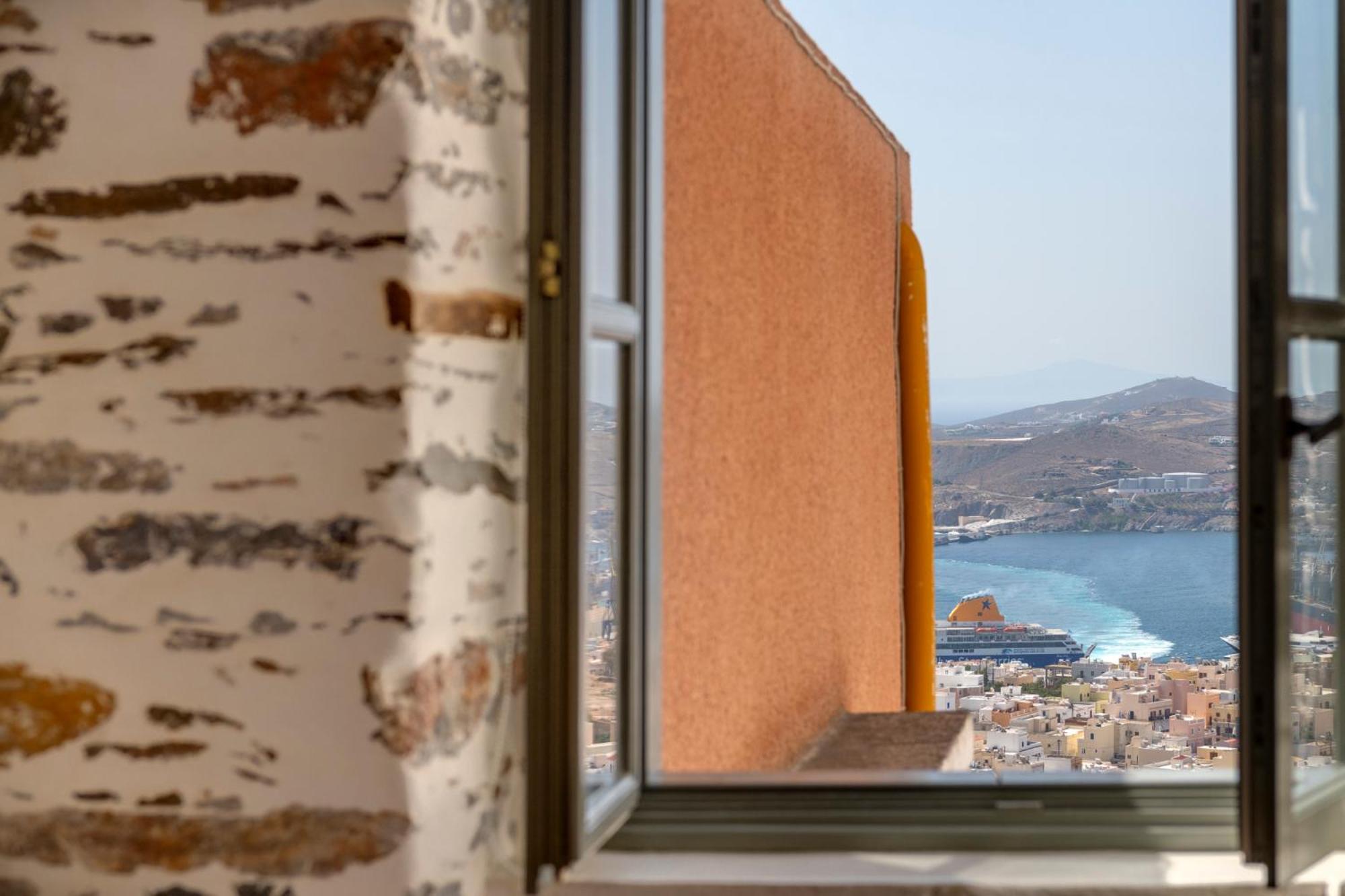 ArtdecoSyros Superior