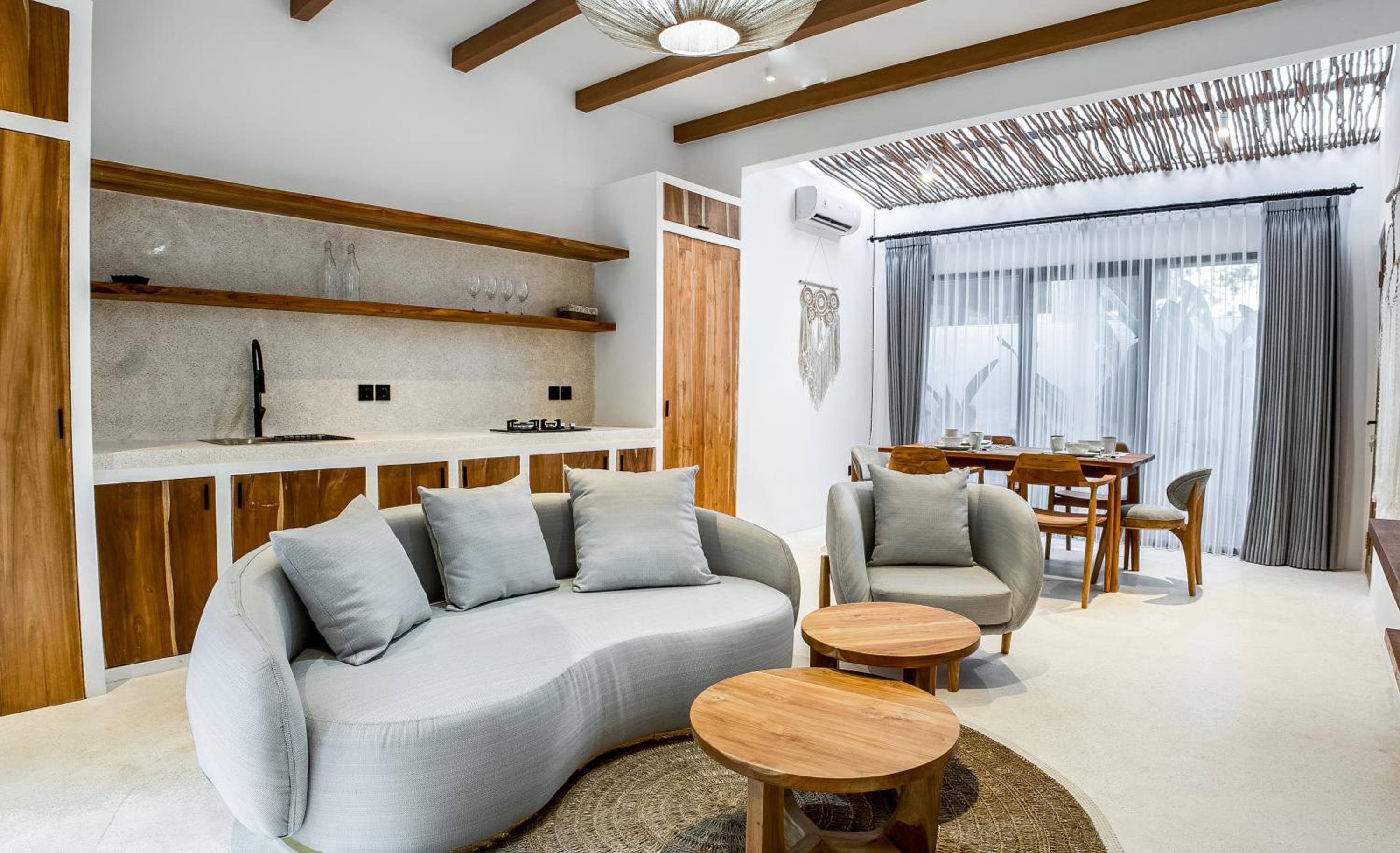 Hutan Villa by EVDEkimi Ubud view 5