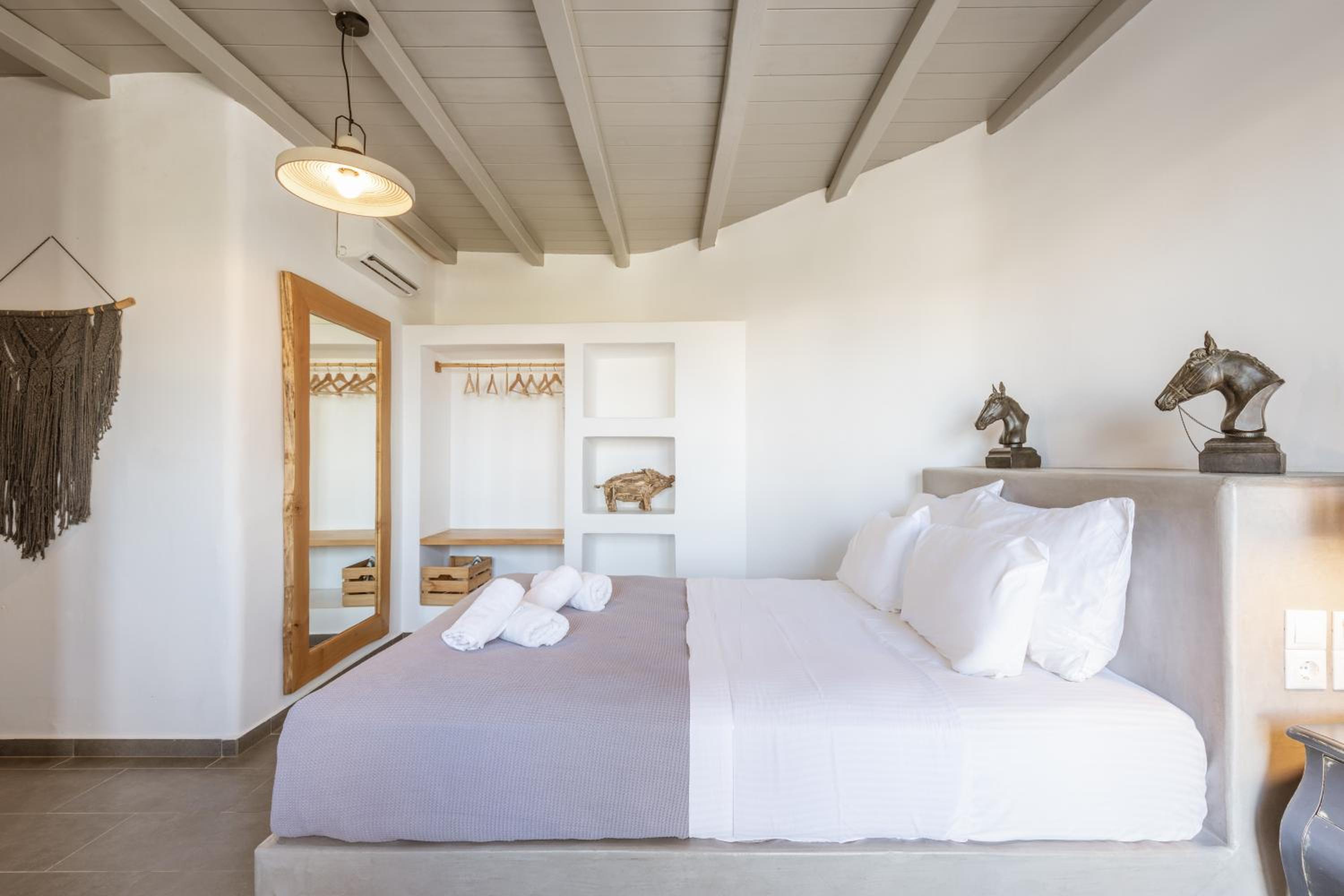 Aletro Cottage Houses