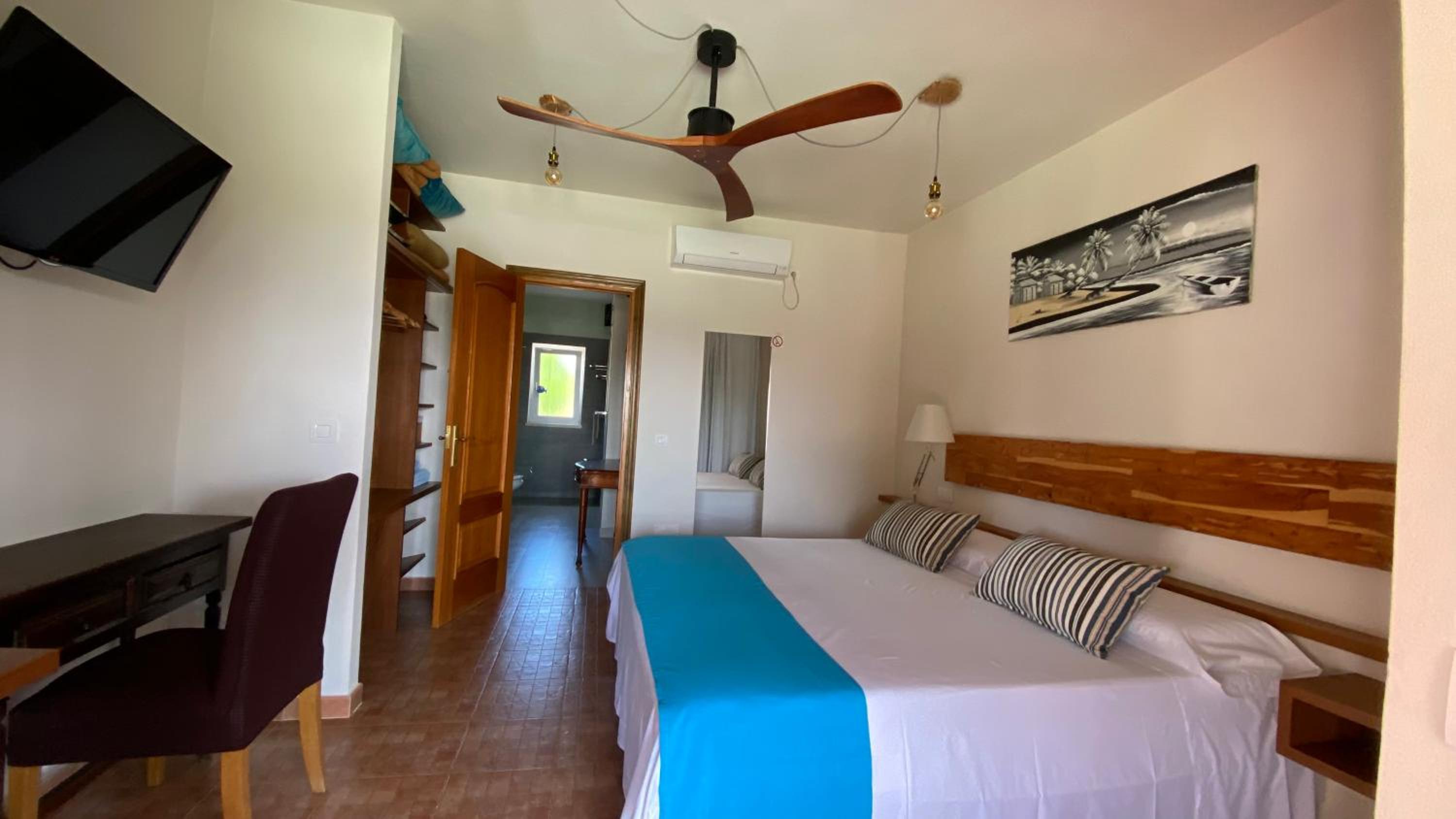 hotel room