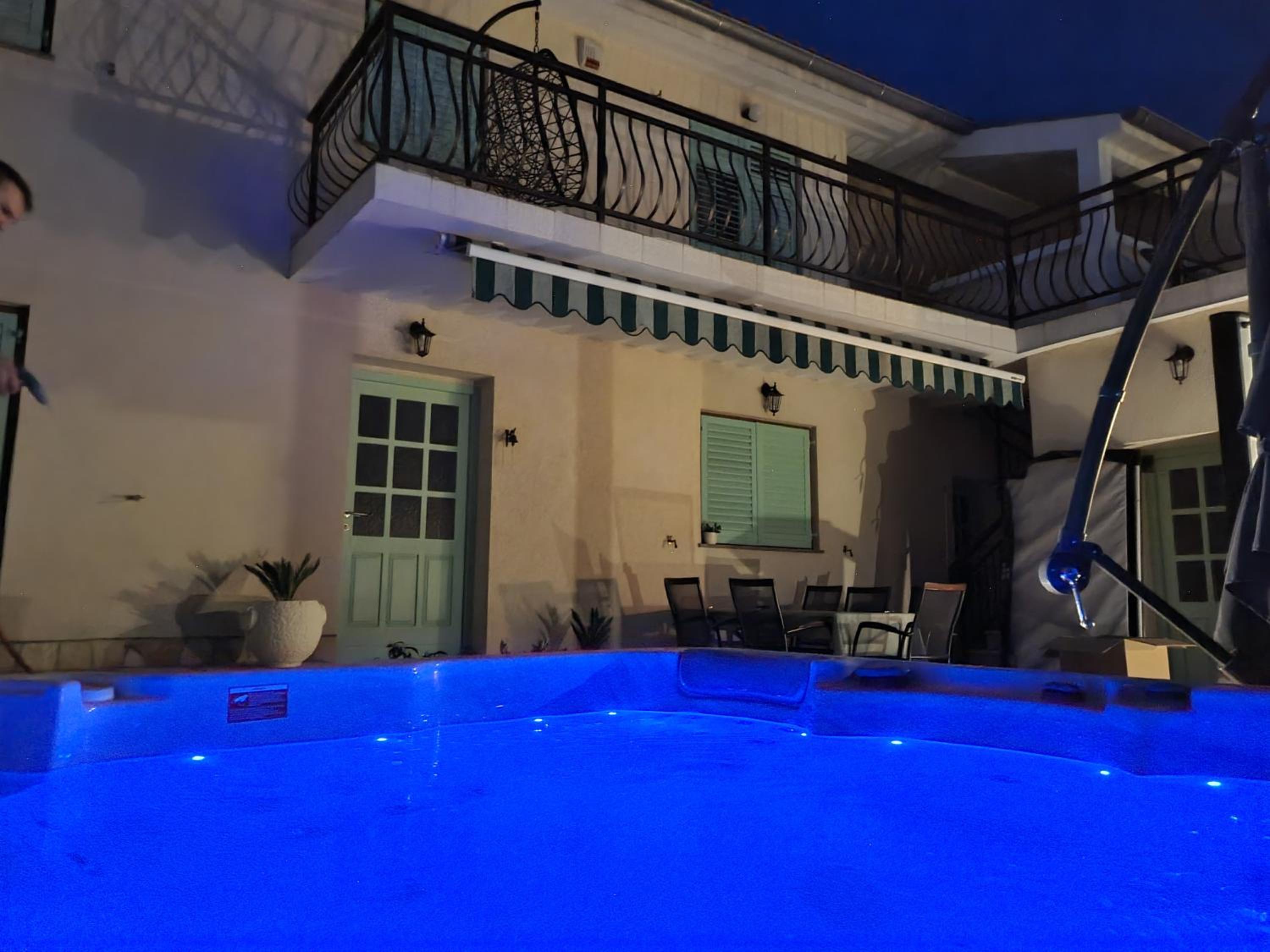 Holiday house Marea with jacuzzi view 3