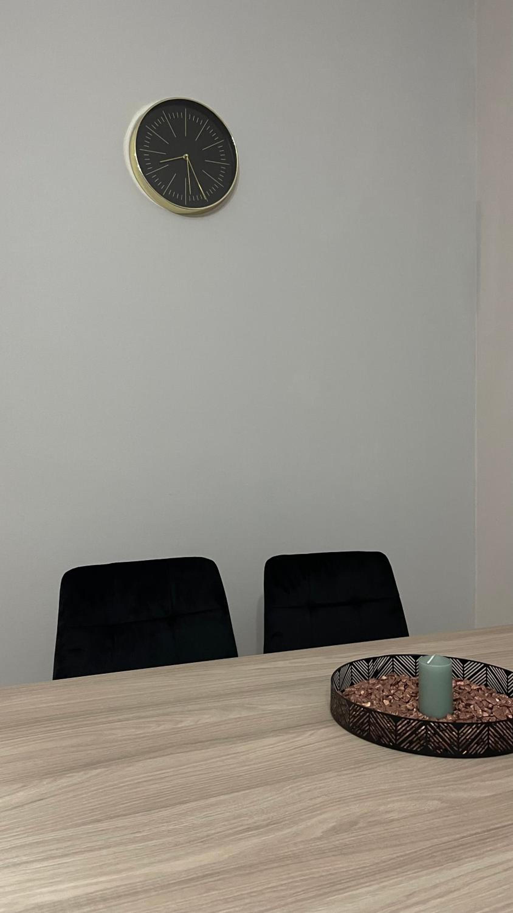 One-Bedroom Apartment Near U.S. Embassy
