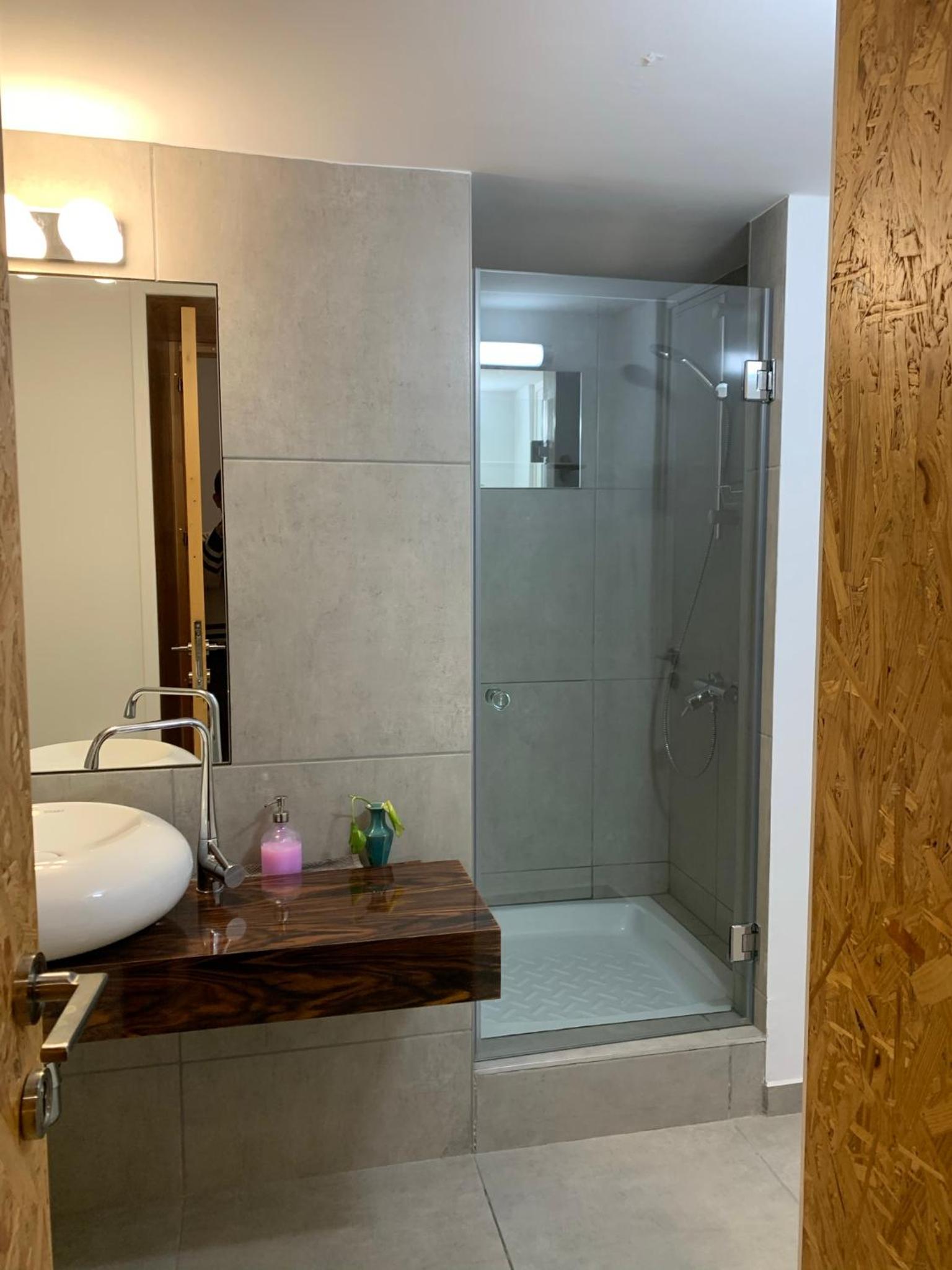 Strovolos Value Suites