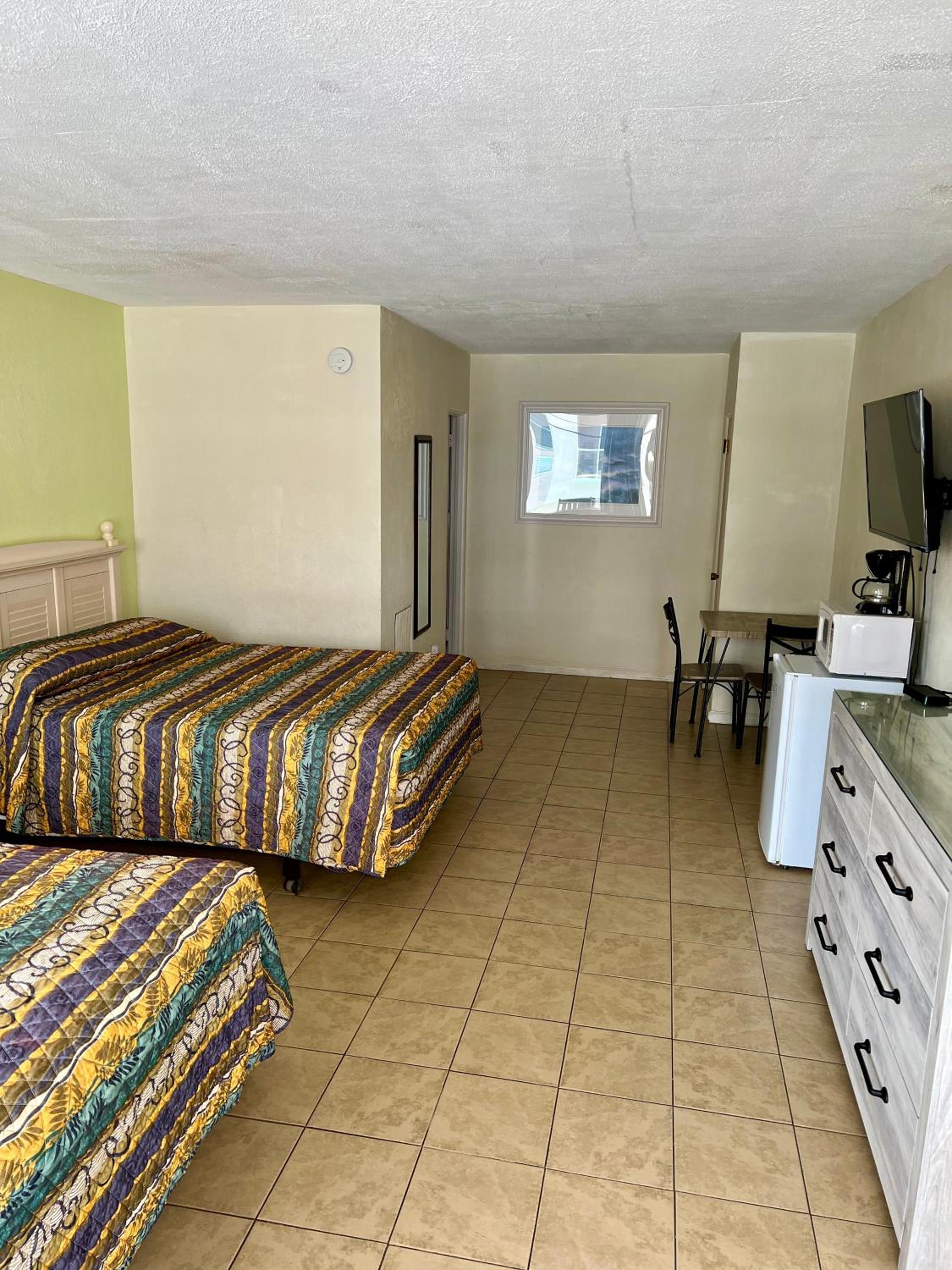 Beach Colony Motel