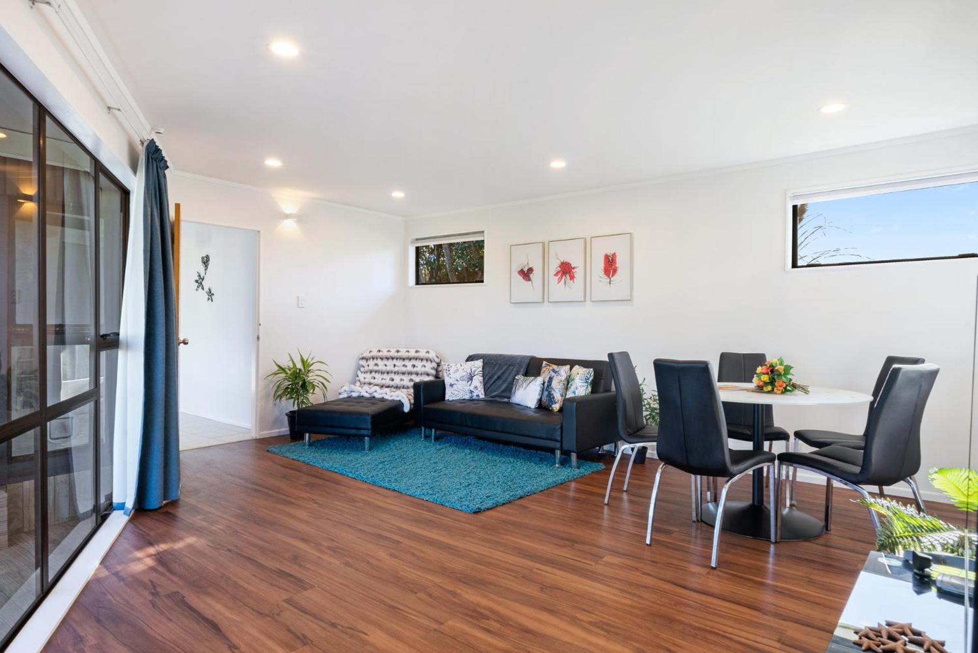 Seaside Sensation - Te Horo Beach Holiday Home view 4