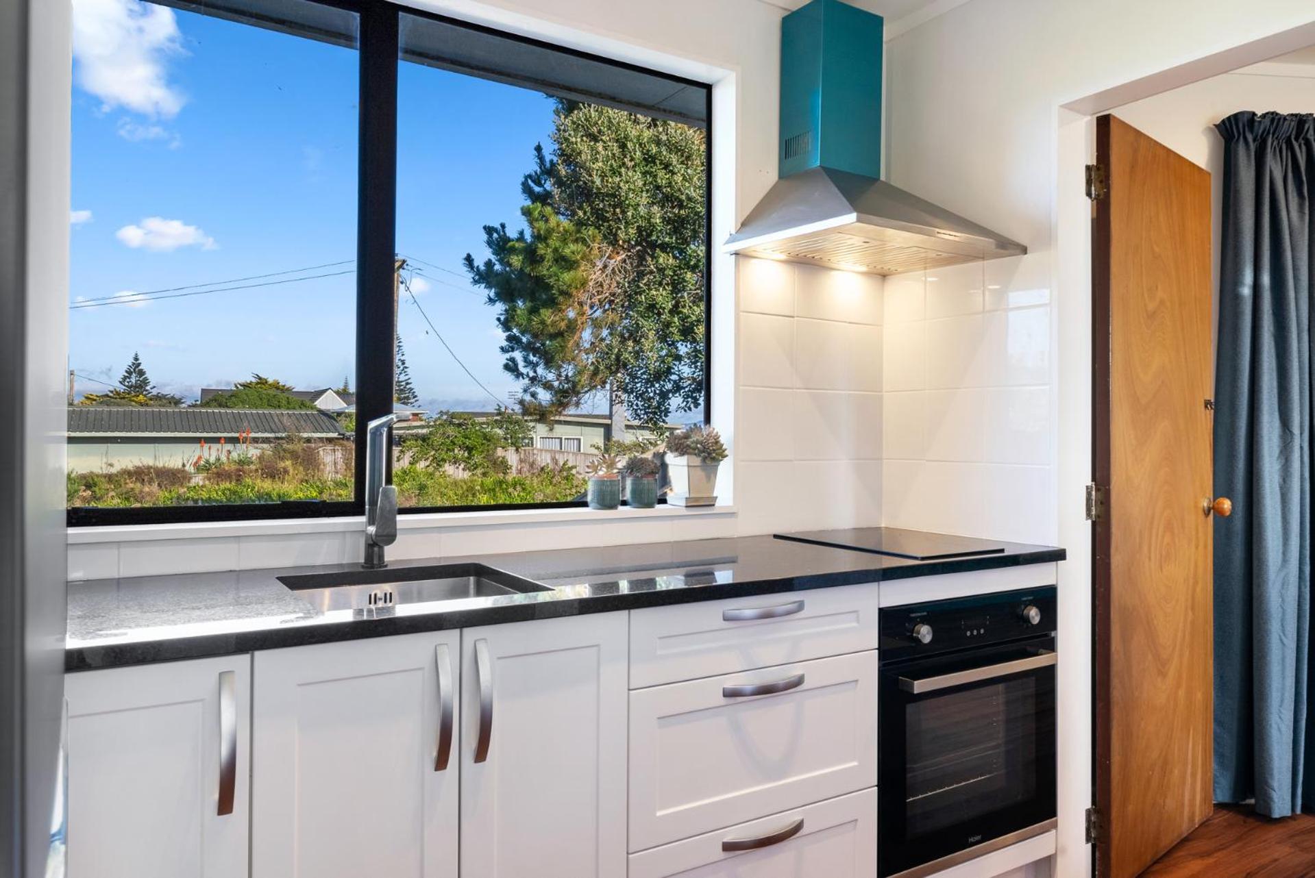 Seaside Sensation - Te Horo Beach Holiday Home view 5