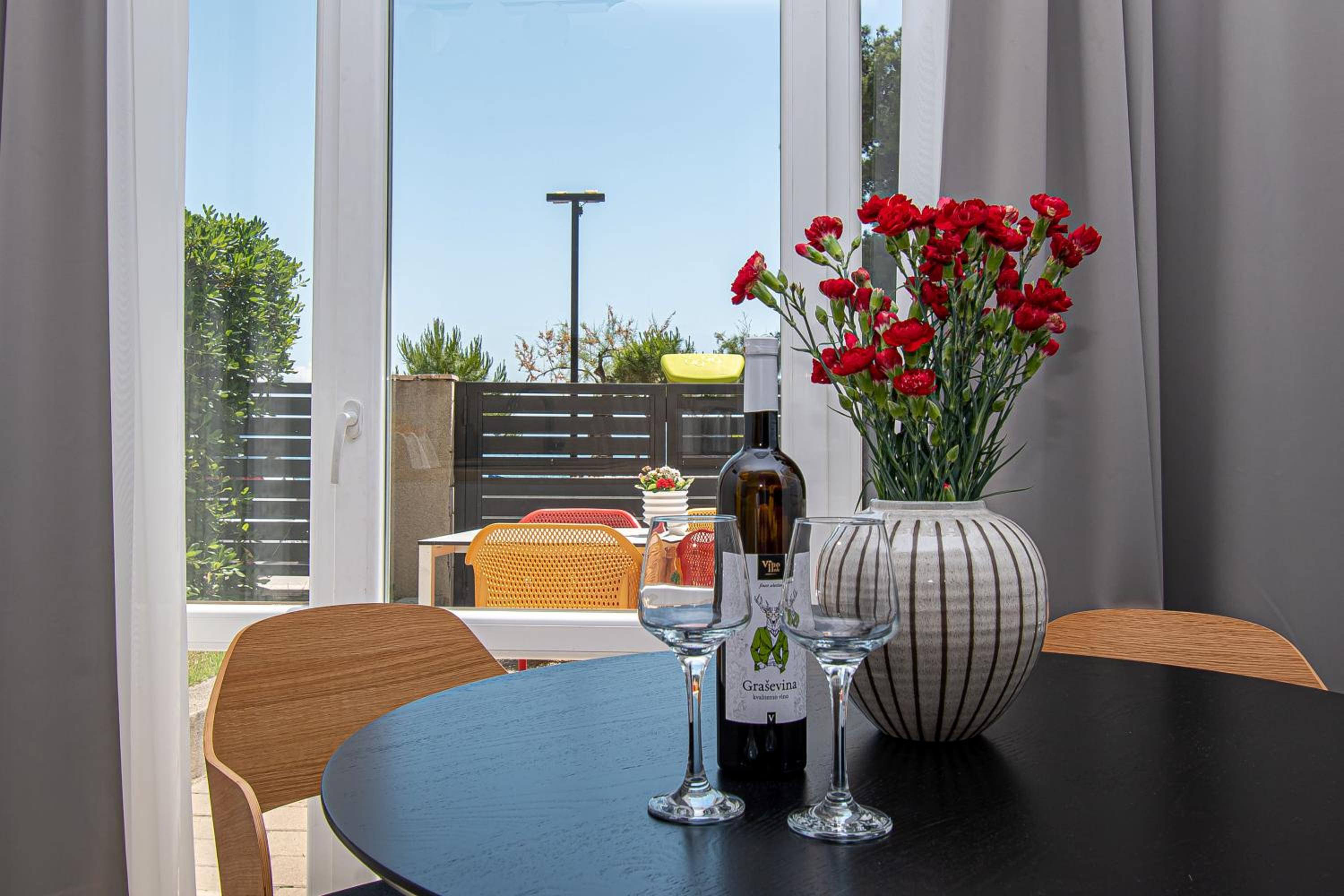 Beachfront Apartments Gabine