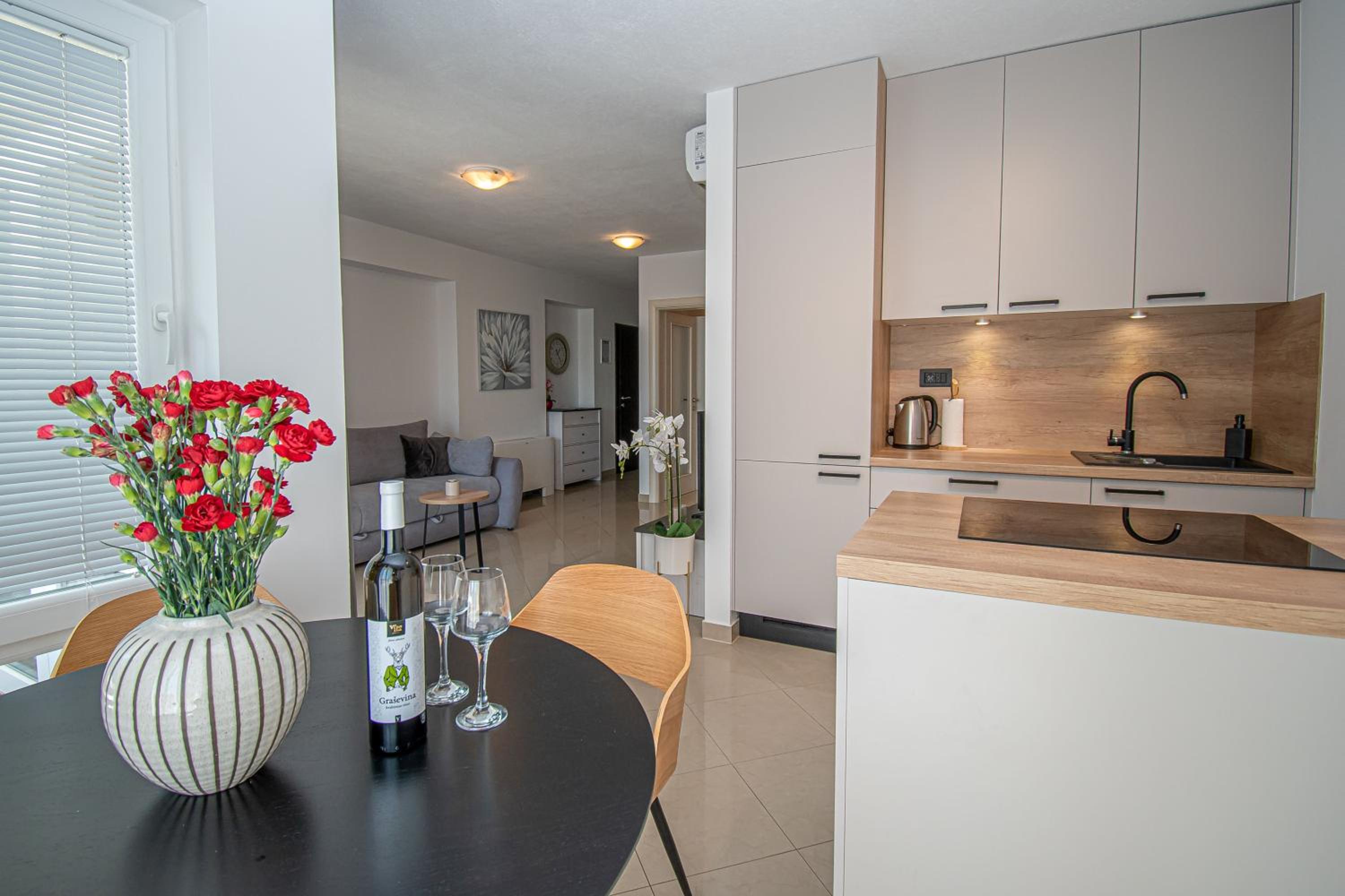 Beachfront Apartments Gabine