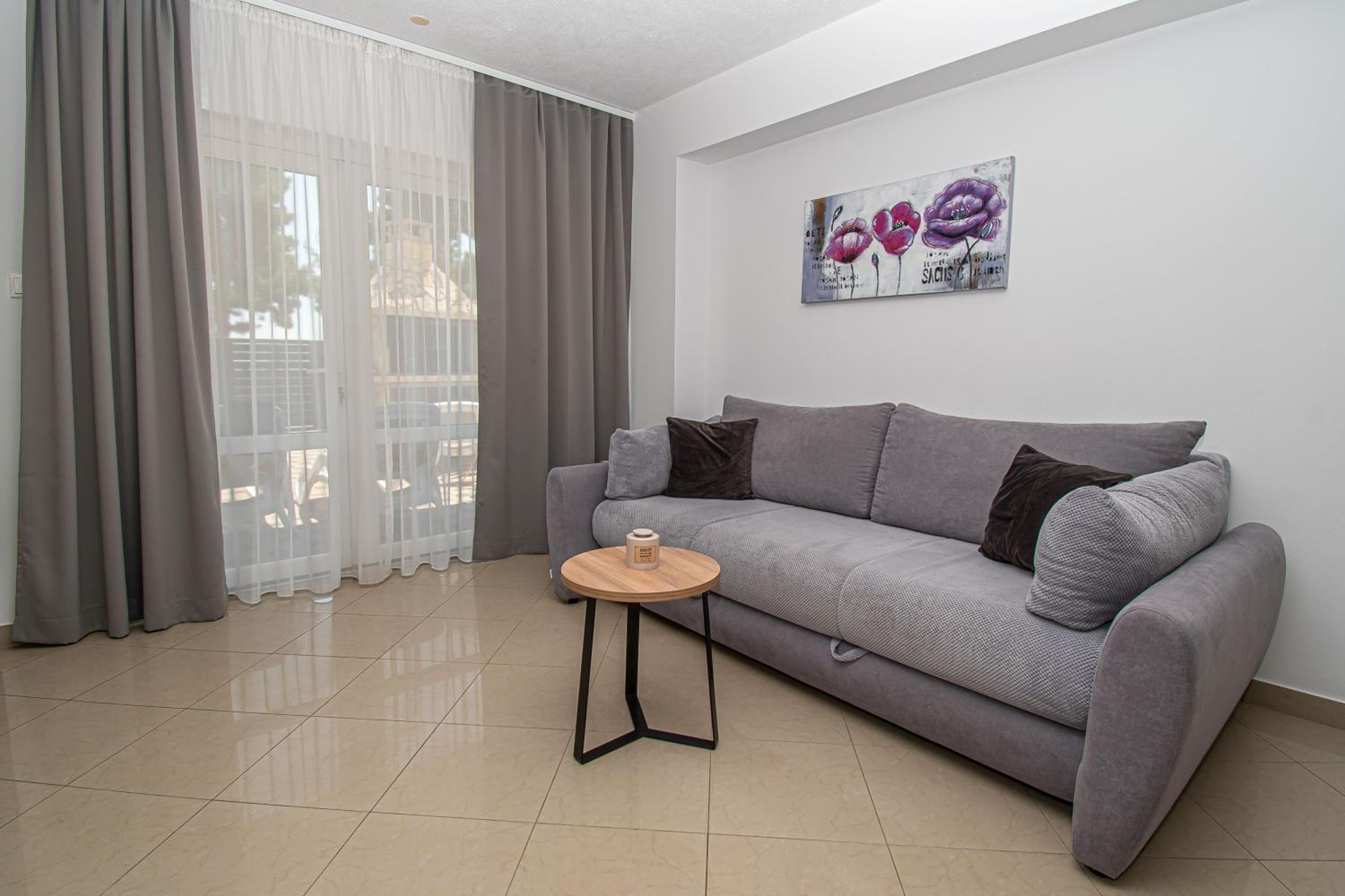 Beachfront Apartments Gabine