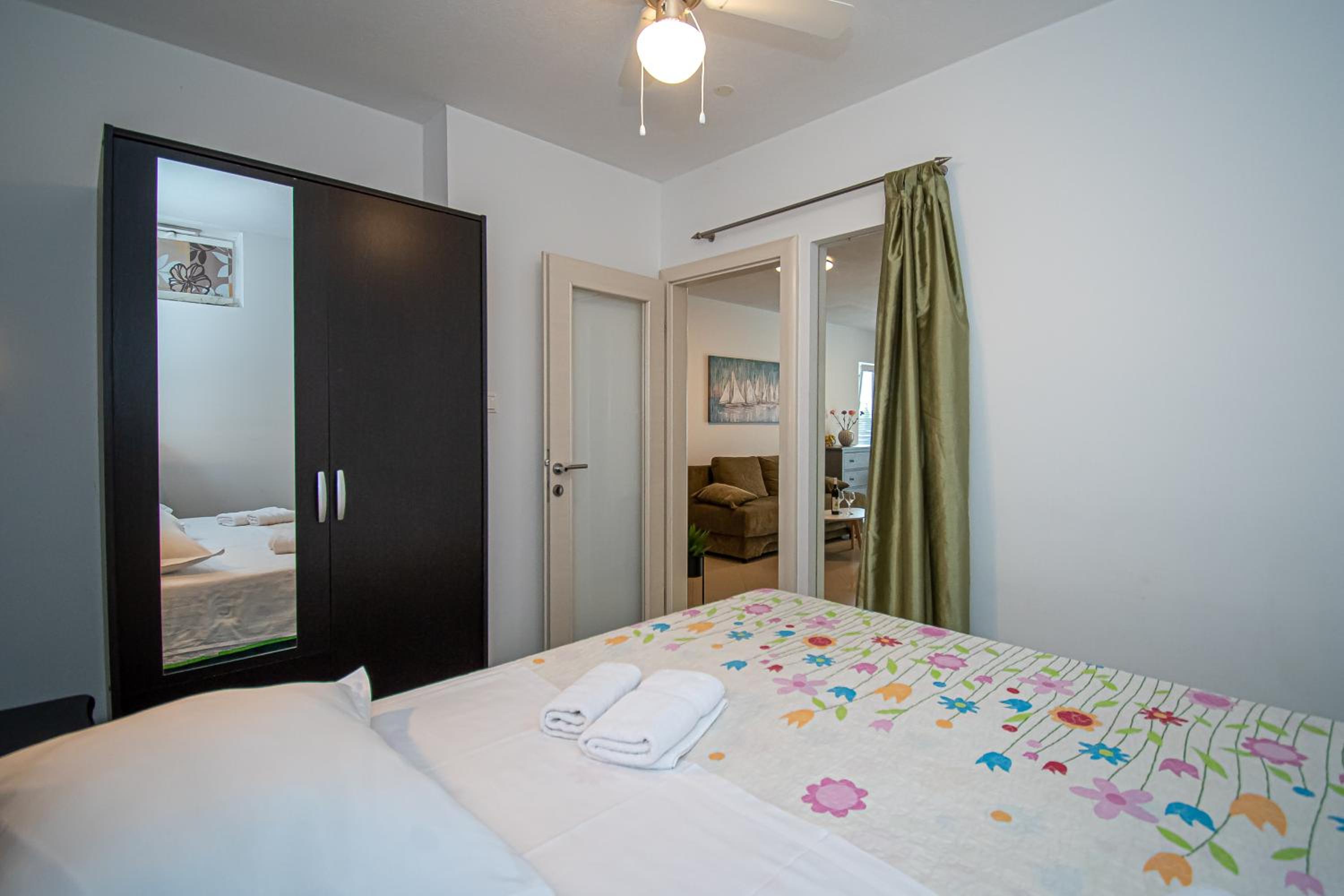 Beachfront Apartments Gabine