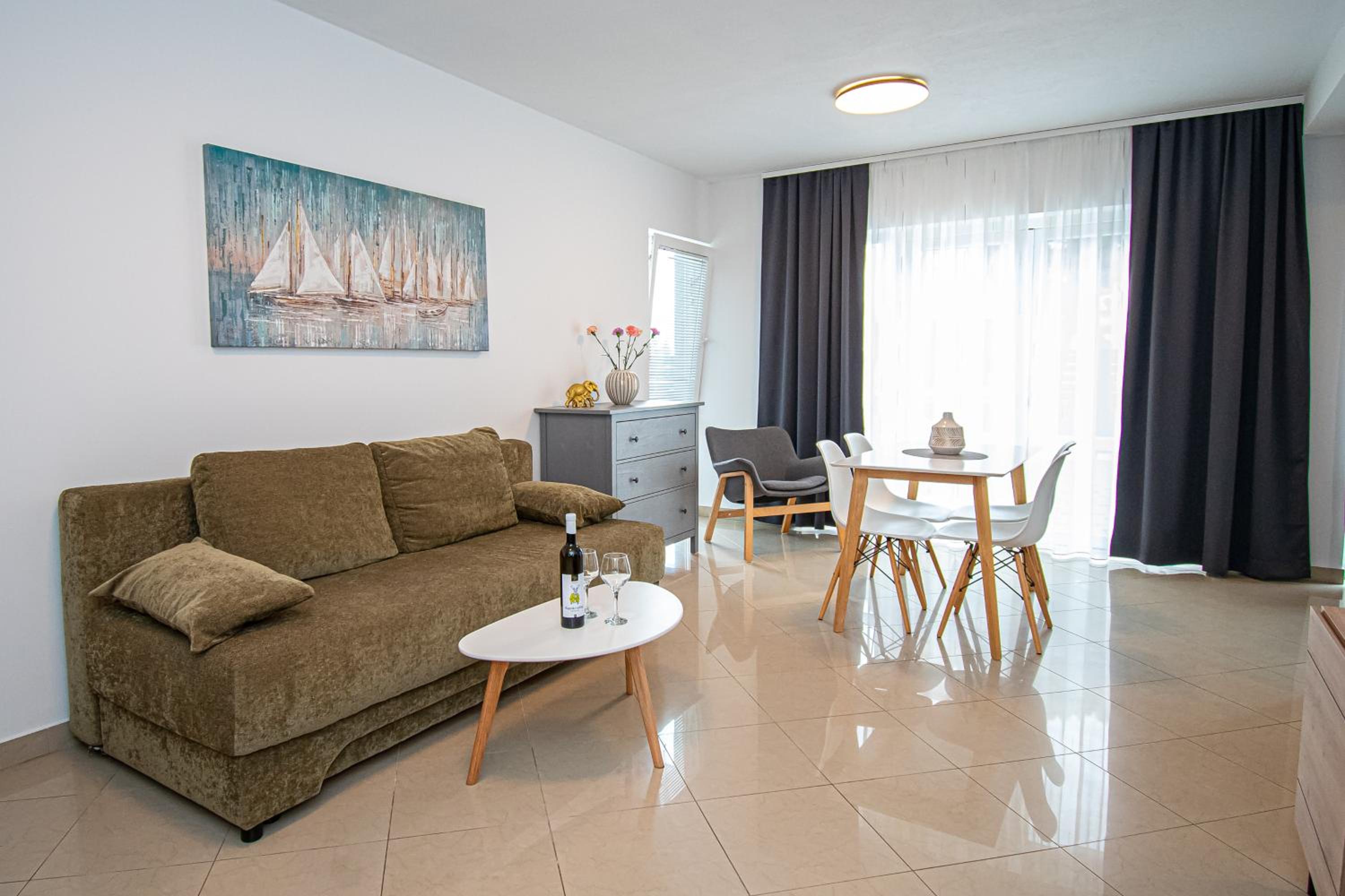 Beachfront Apartments Gabine