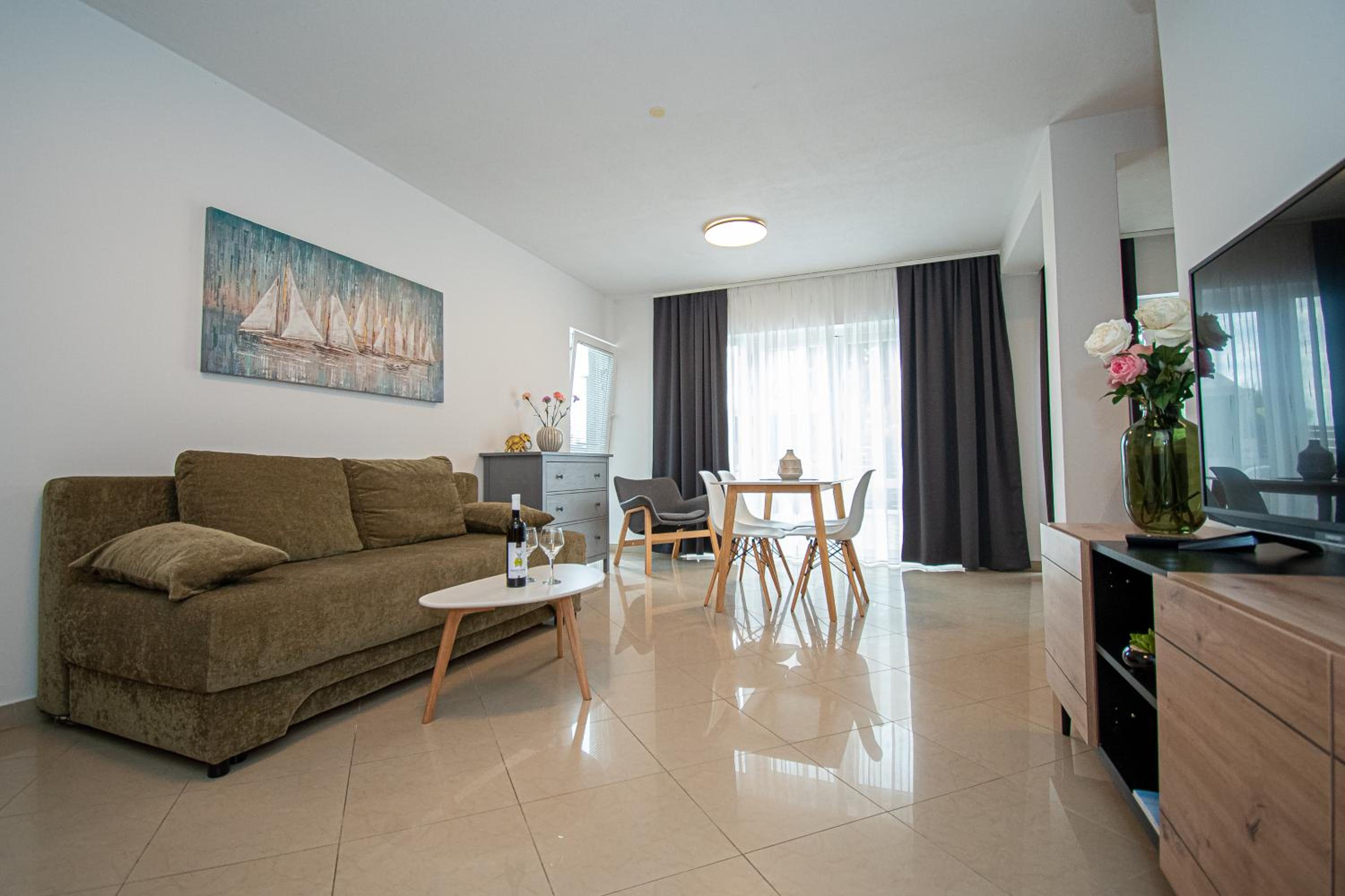 Beachfront Apartments Gabine
