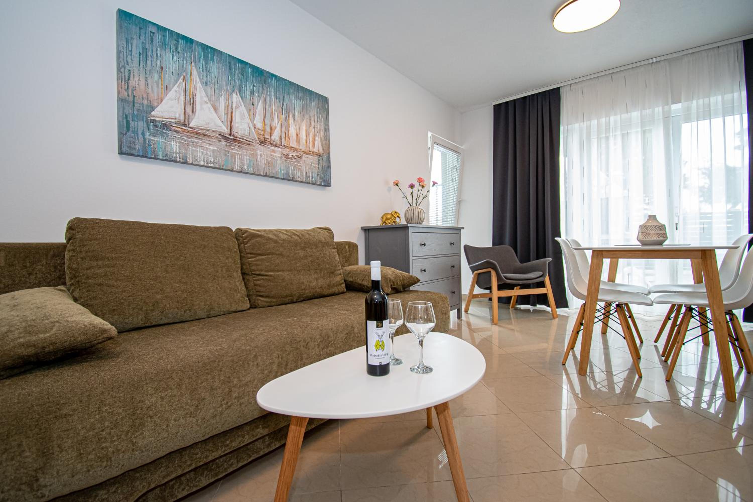 Beachfront Apartments Gabine