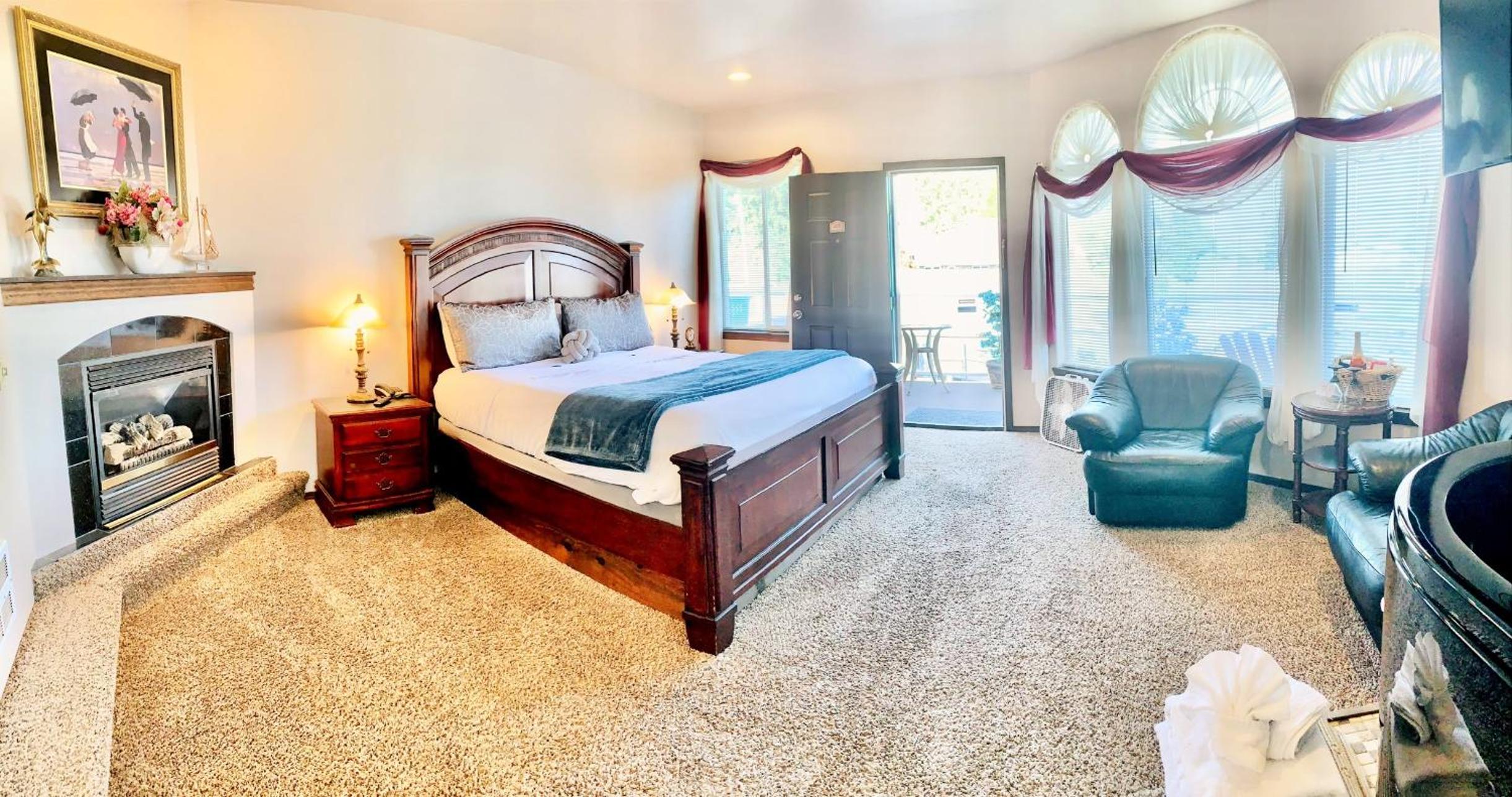 Breakers Boutique Inn